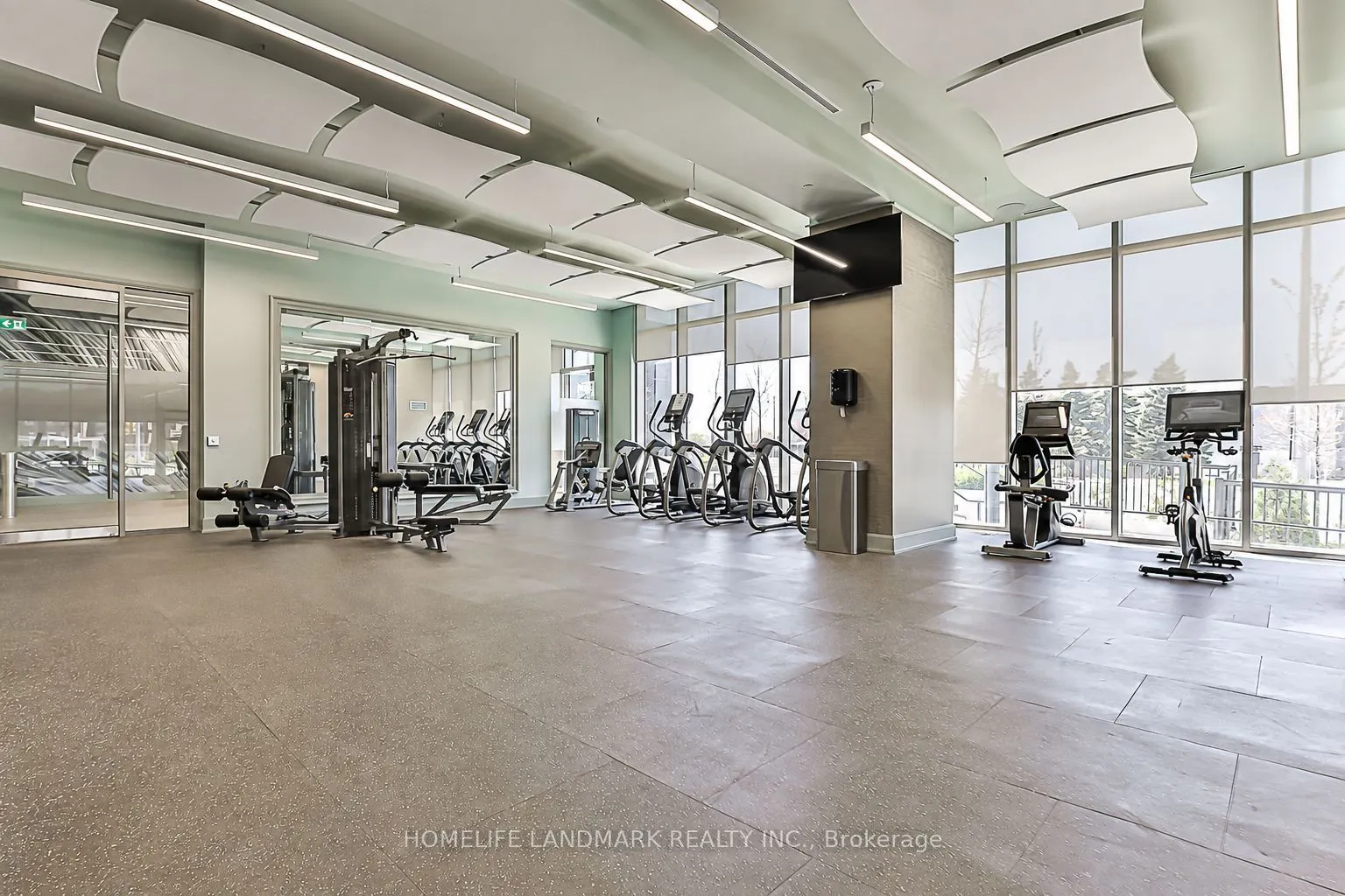 10 Gatineau Drive #210