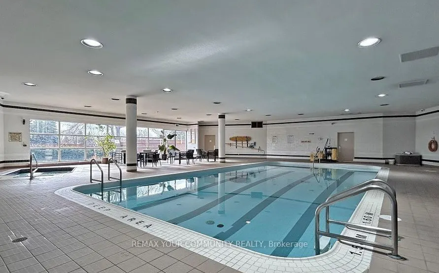 20 Harding Boulevard #402