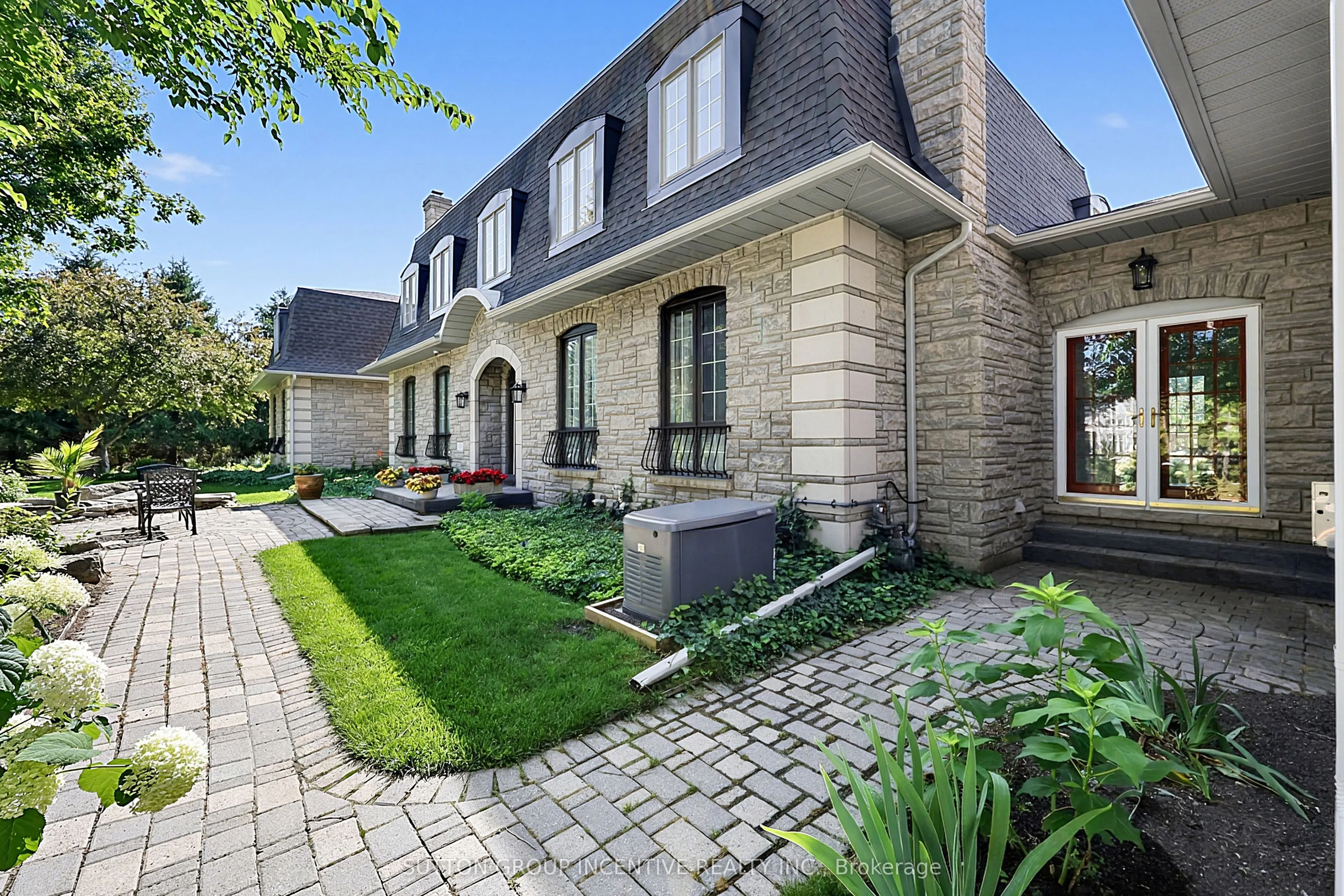 25 Bovair Trail
