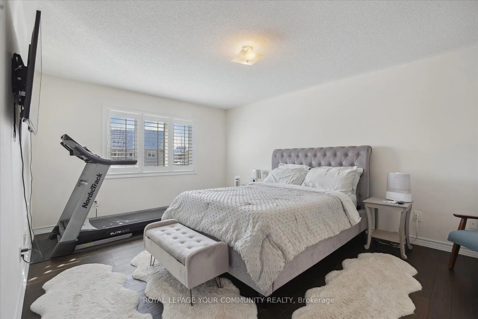 93 Mount Crescent