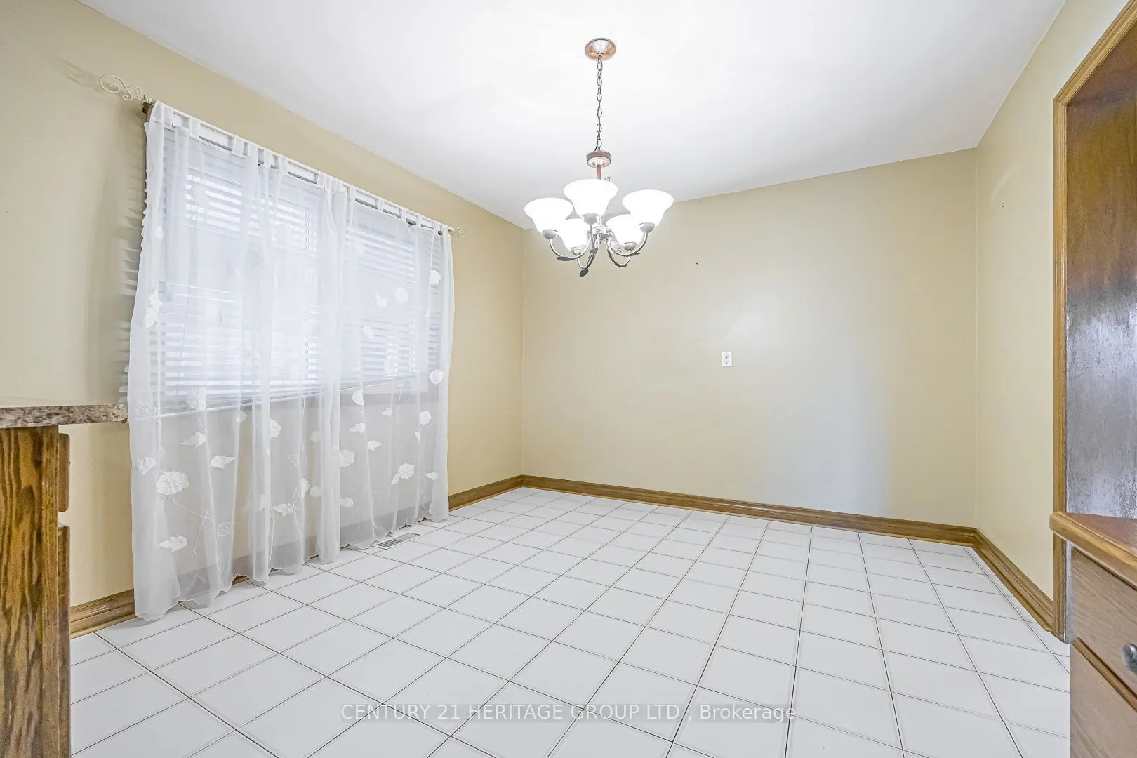 100 Adrianno Crescent