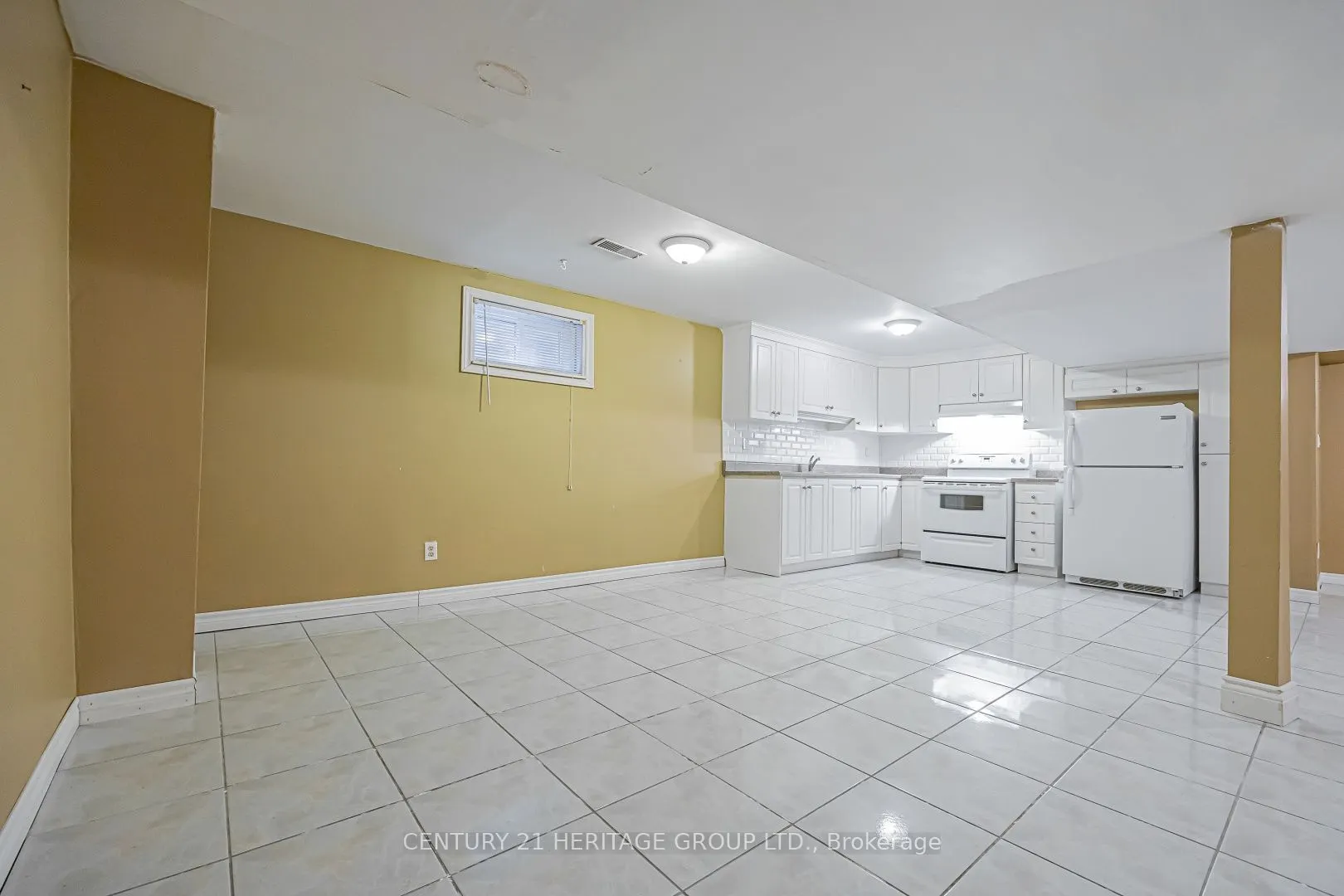 100 Adrianno Crescent