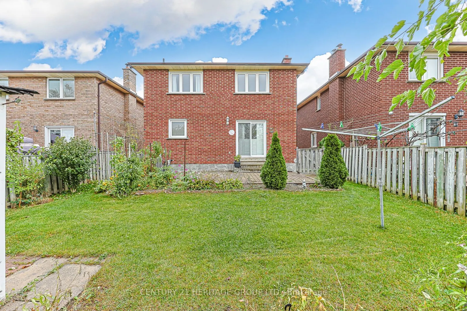 100 Adrianno Crescent