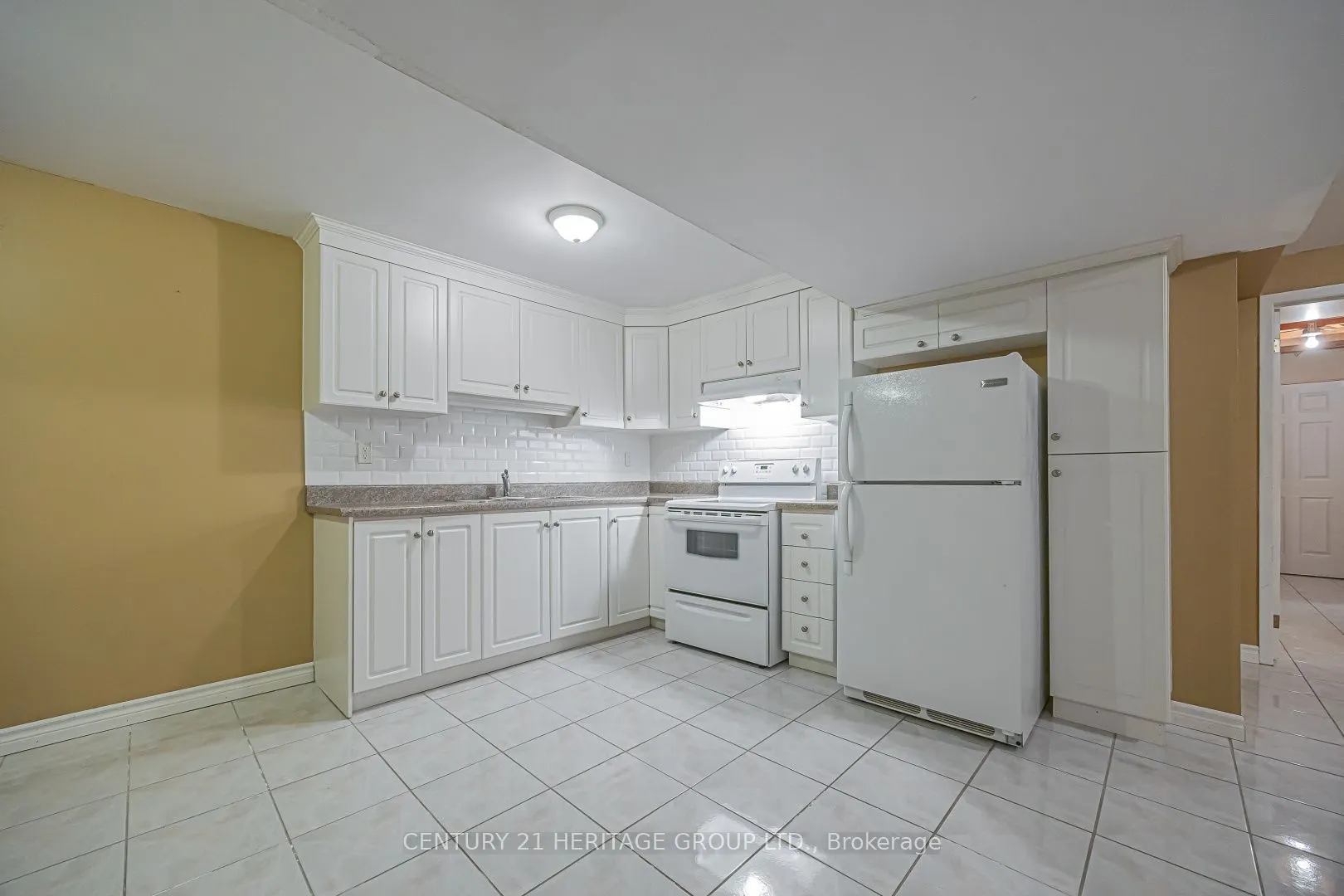 100 Adrianno Crescent