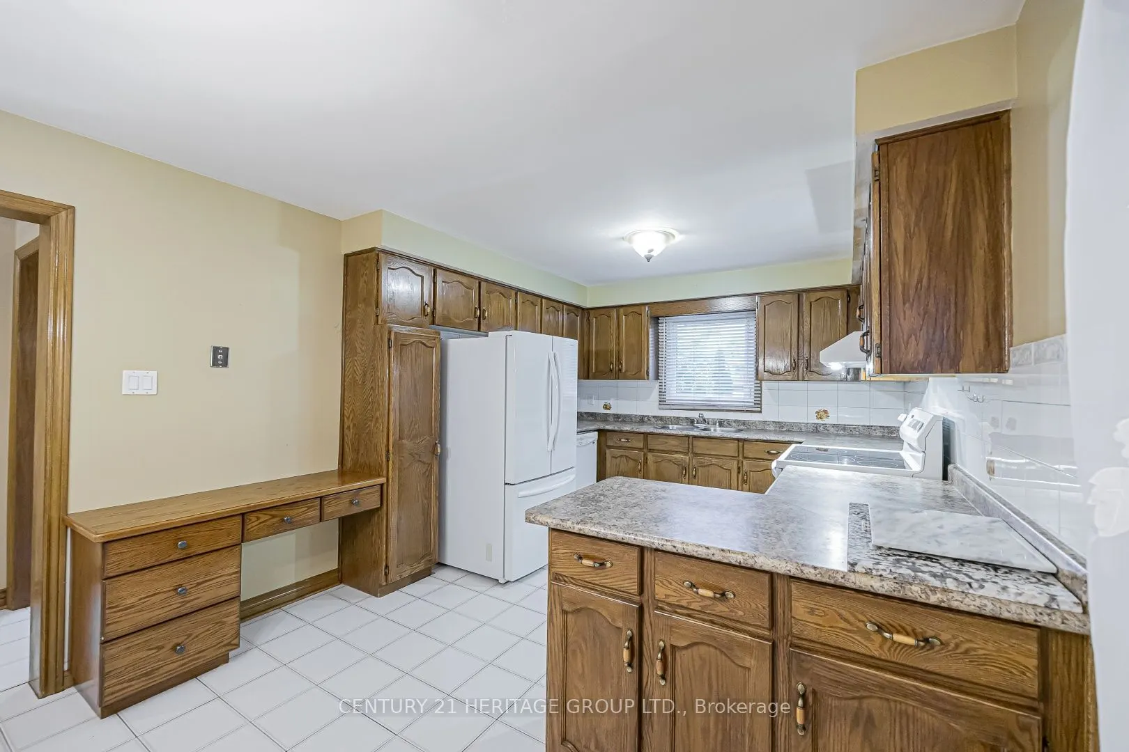 100 Adrianno Crescent