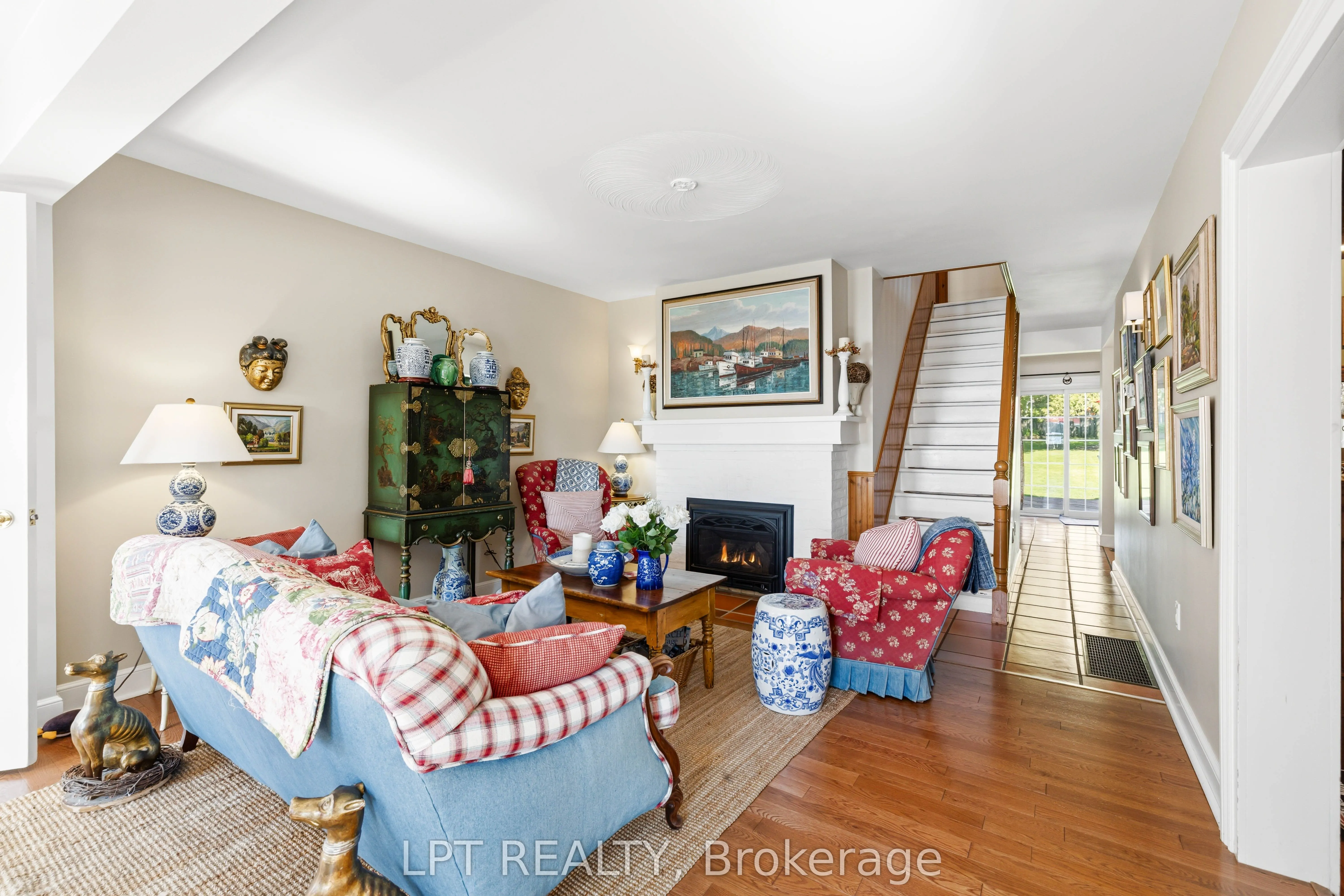 145 Lake Drive N