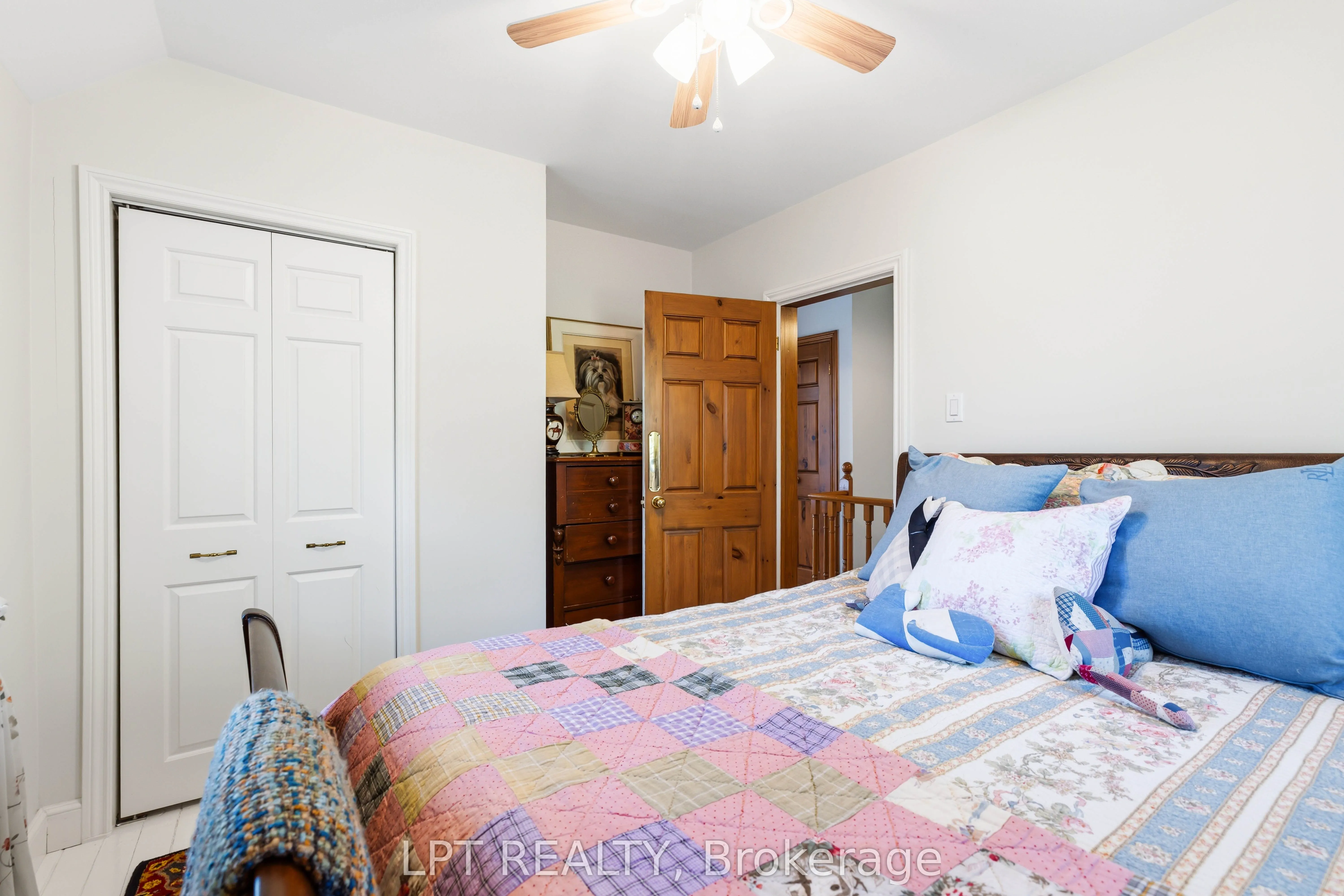 145 Lake Drive N