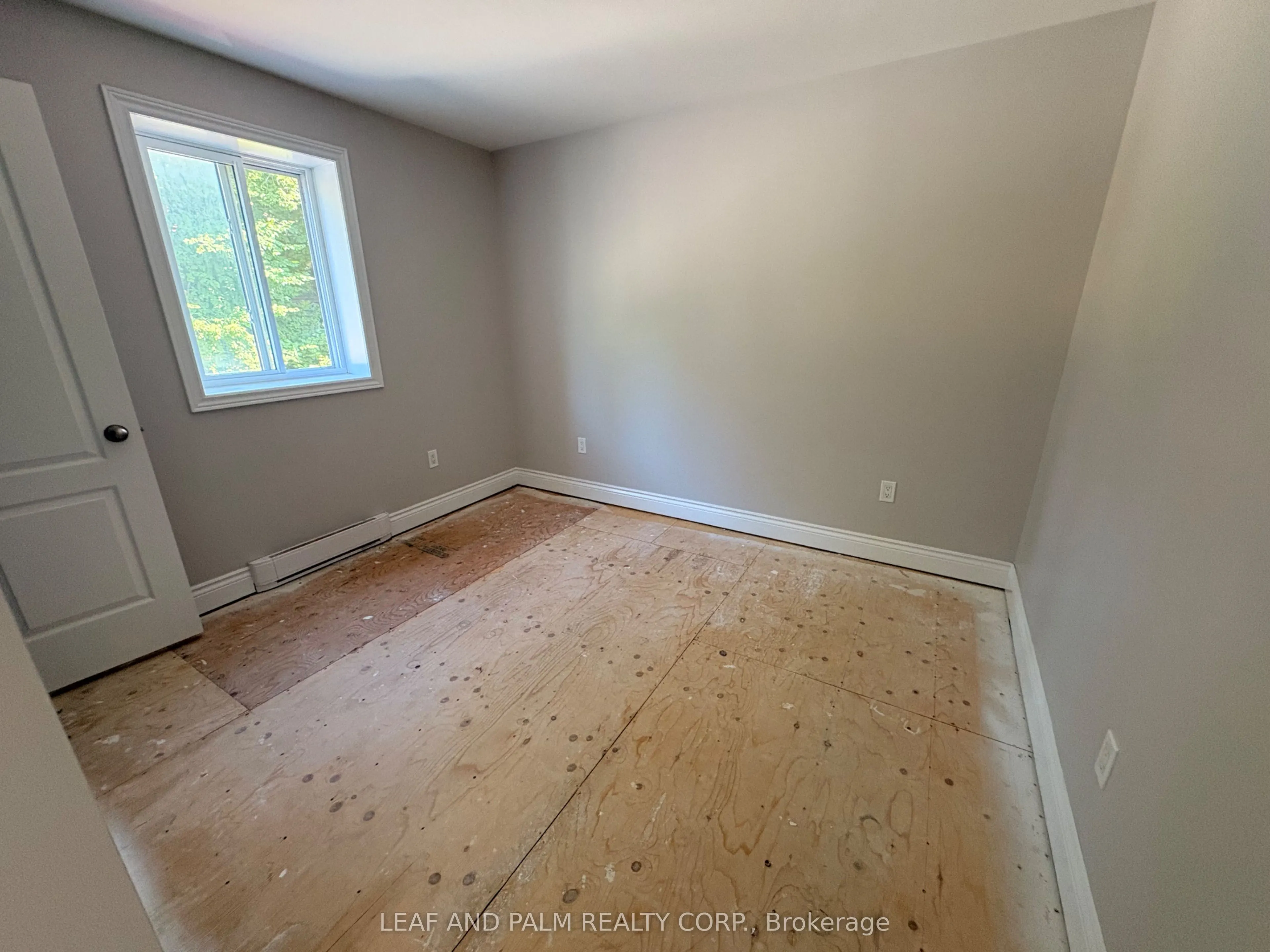 31 Huron Heights Drive #8