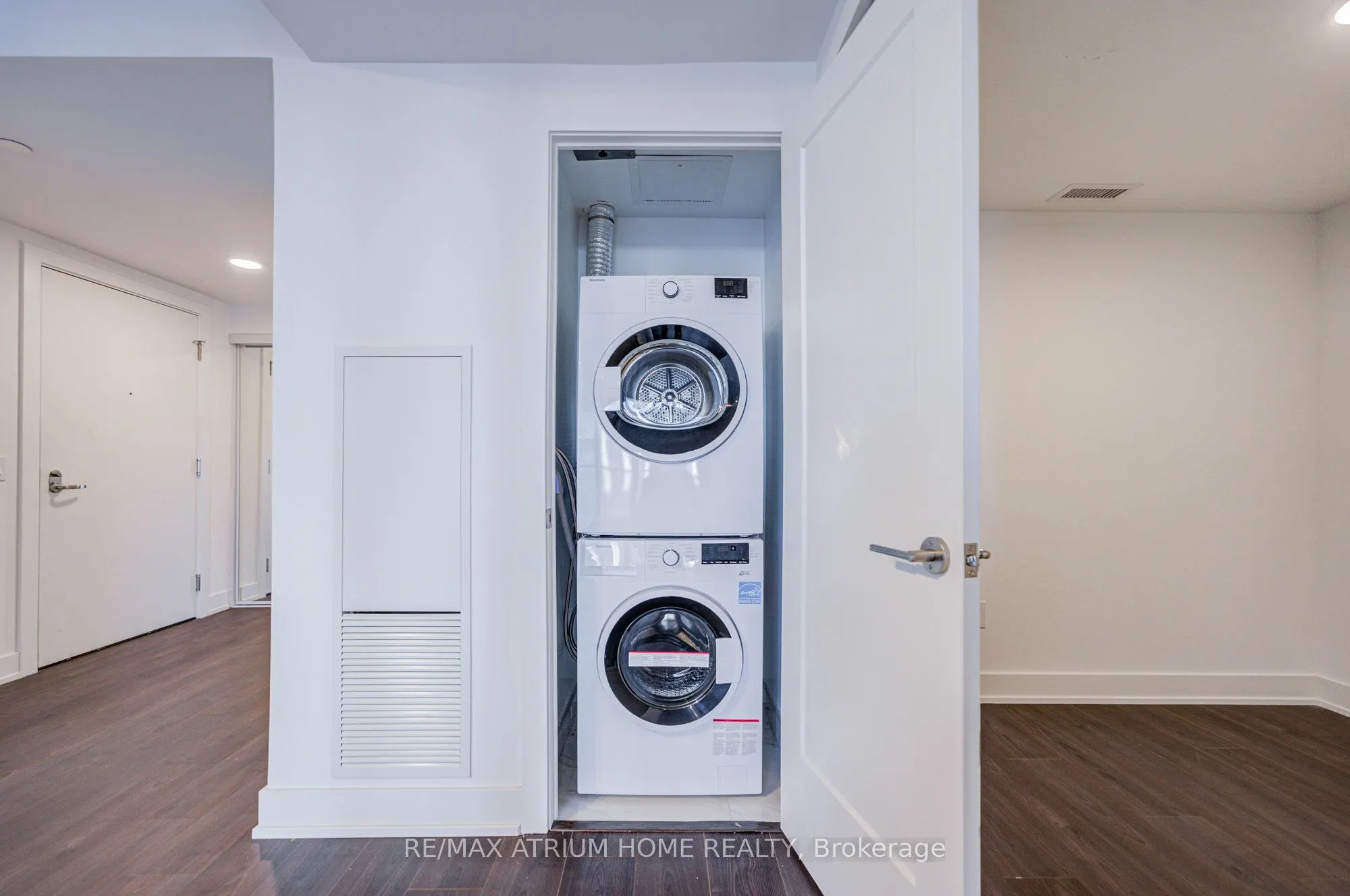 8 Cedarland Drive #1211