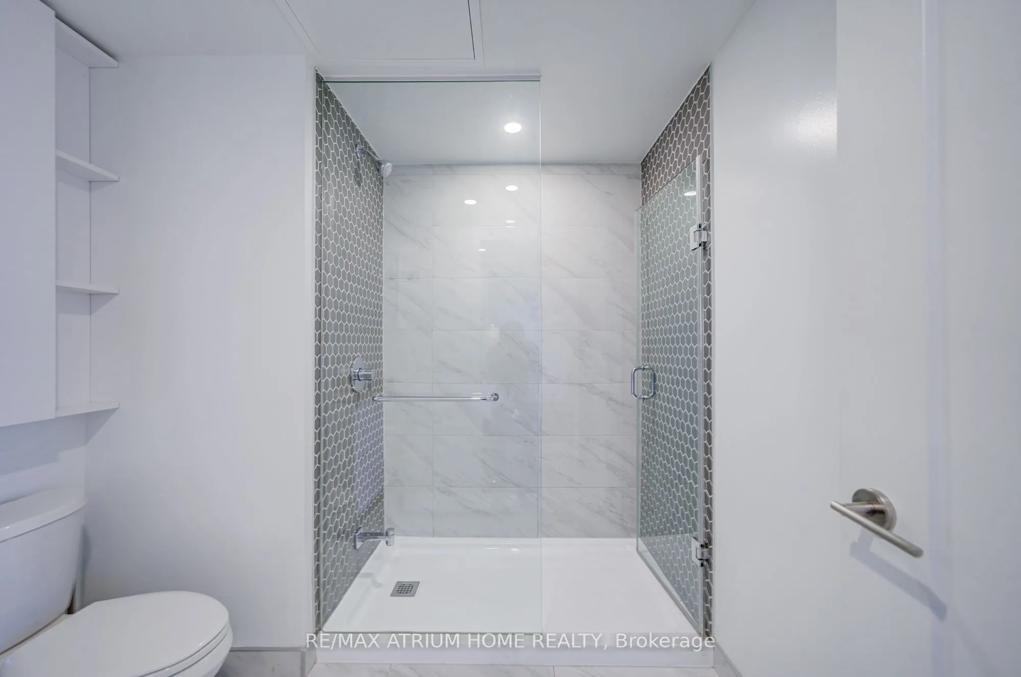 8 Cedarland Drive #1211