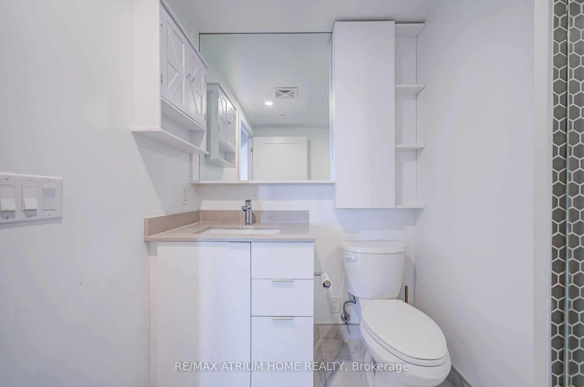 8 Cedarland Drive #1211