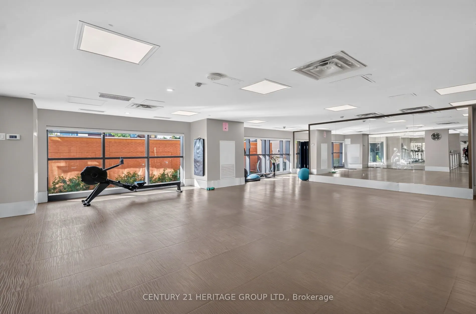 7608 Yonge Street #116