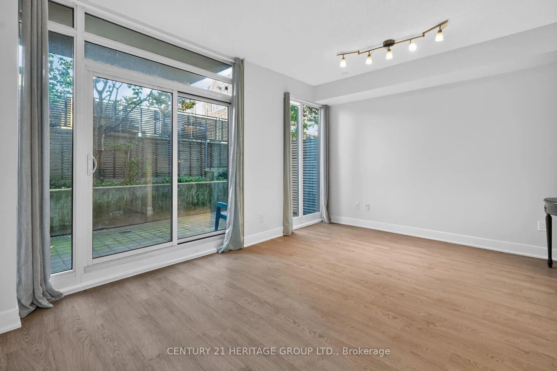 7608 Yonge Street #116