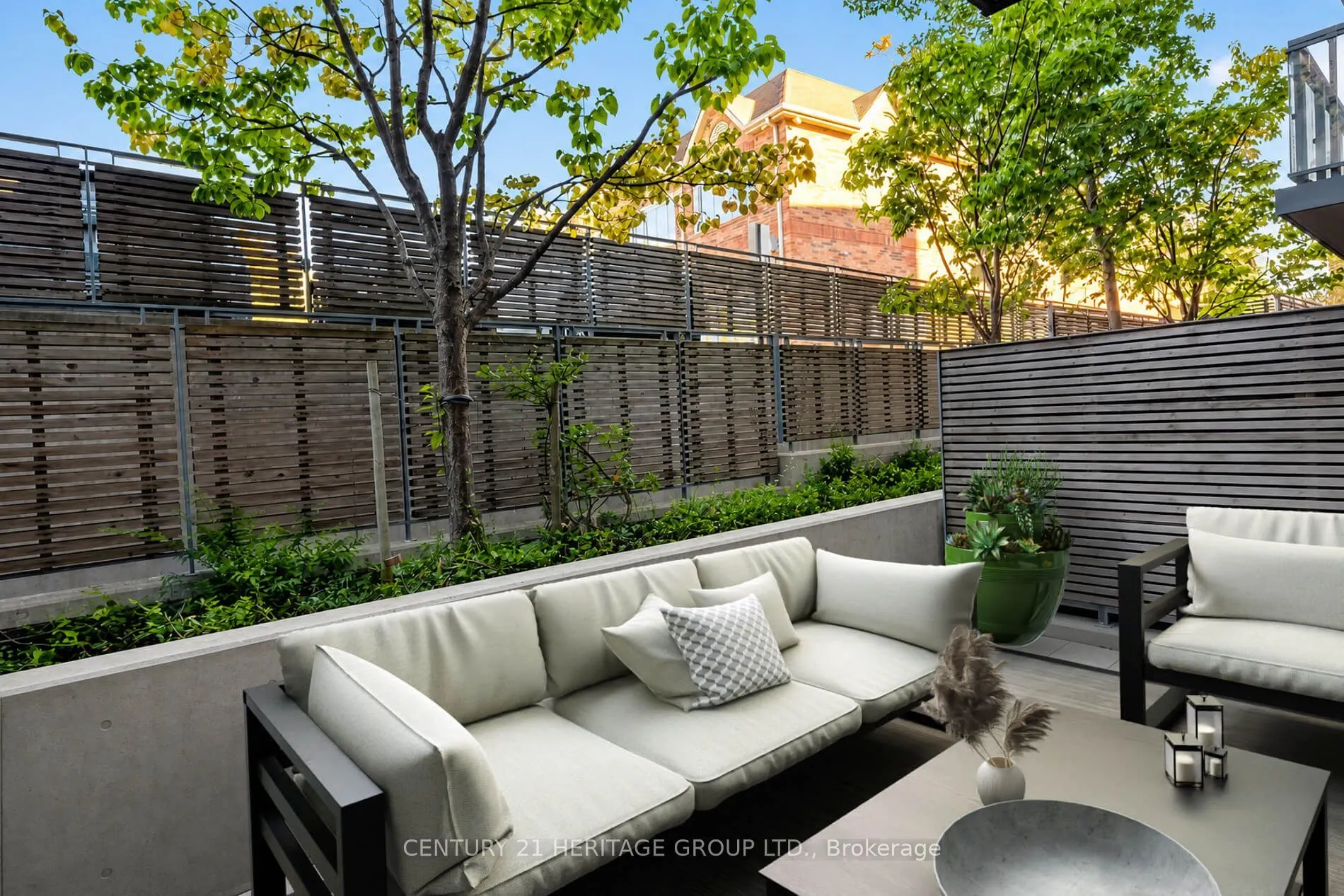 7608 Yonge Street #116