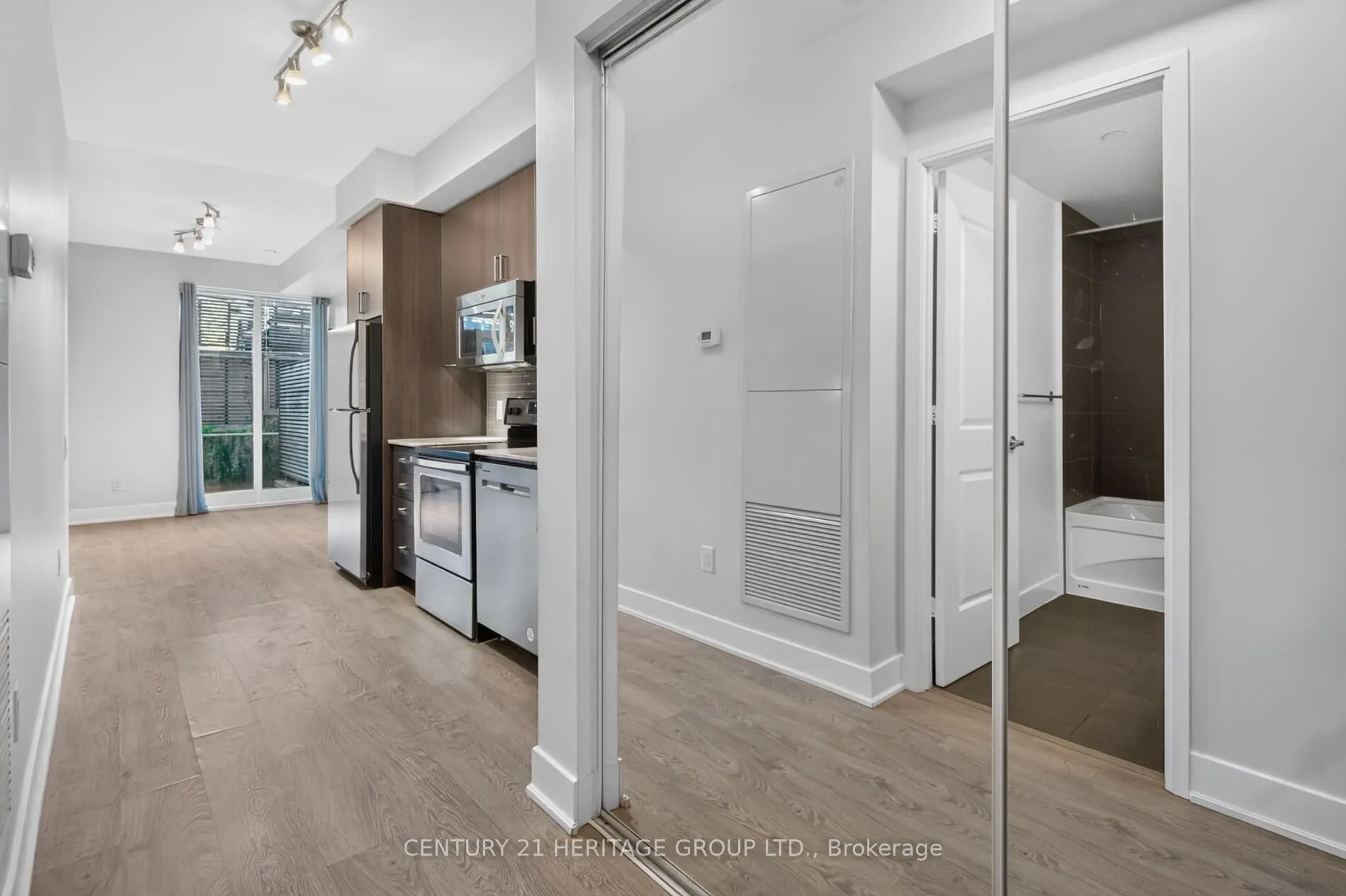 7608 Yonge Street #116