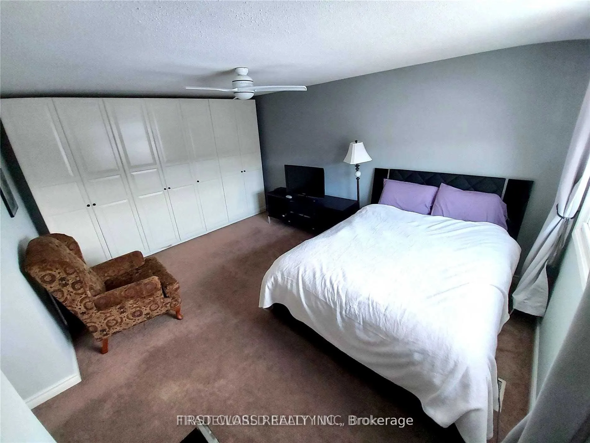 880 Leslie Valley Drive ##1