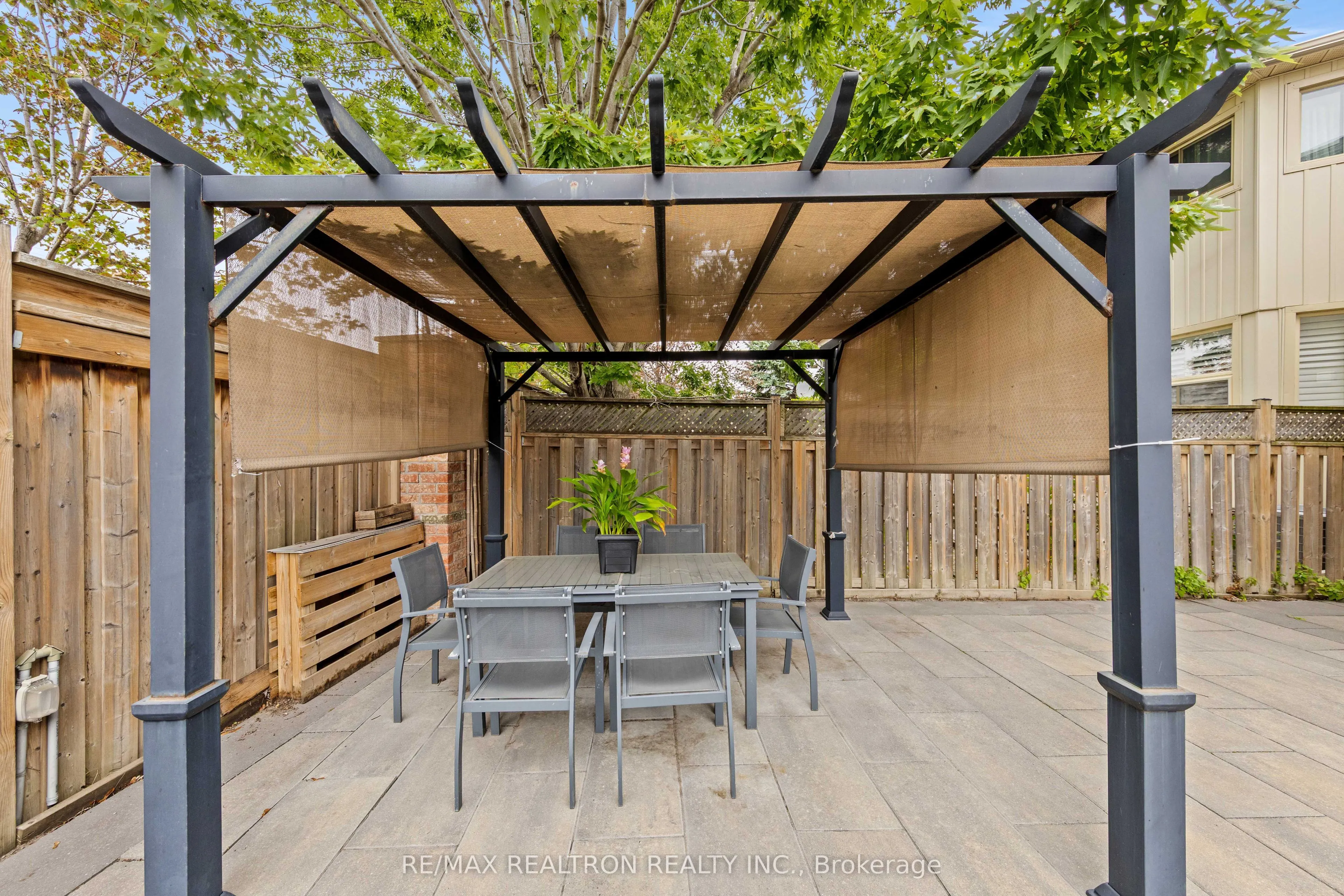 51 Chilmar Crescent