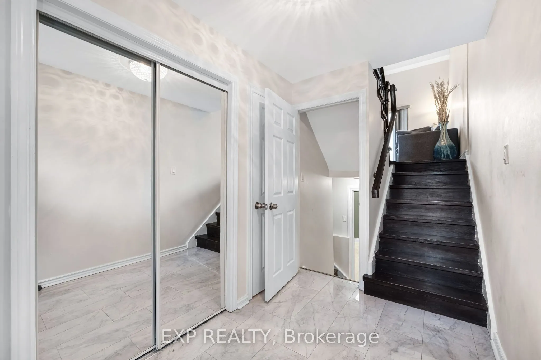 6 Poplar Crescent #31