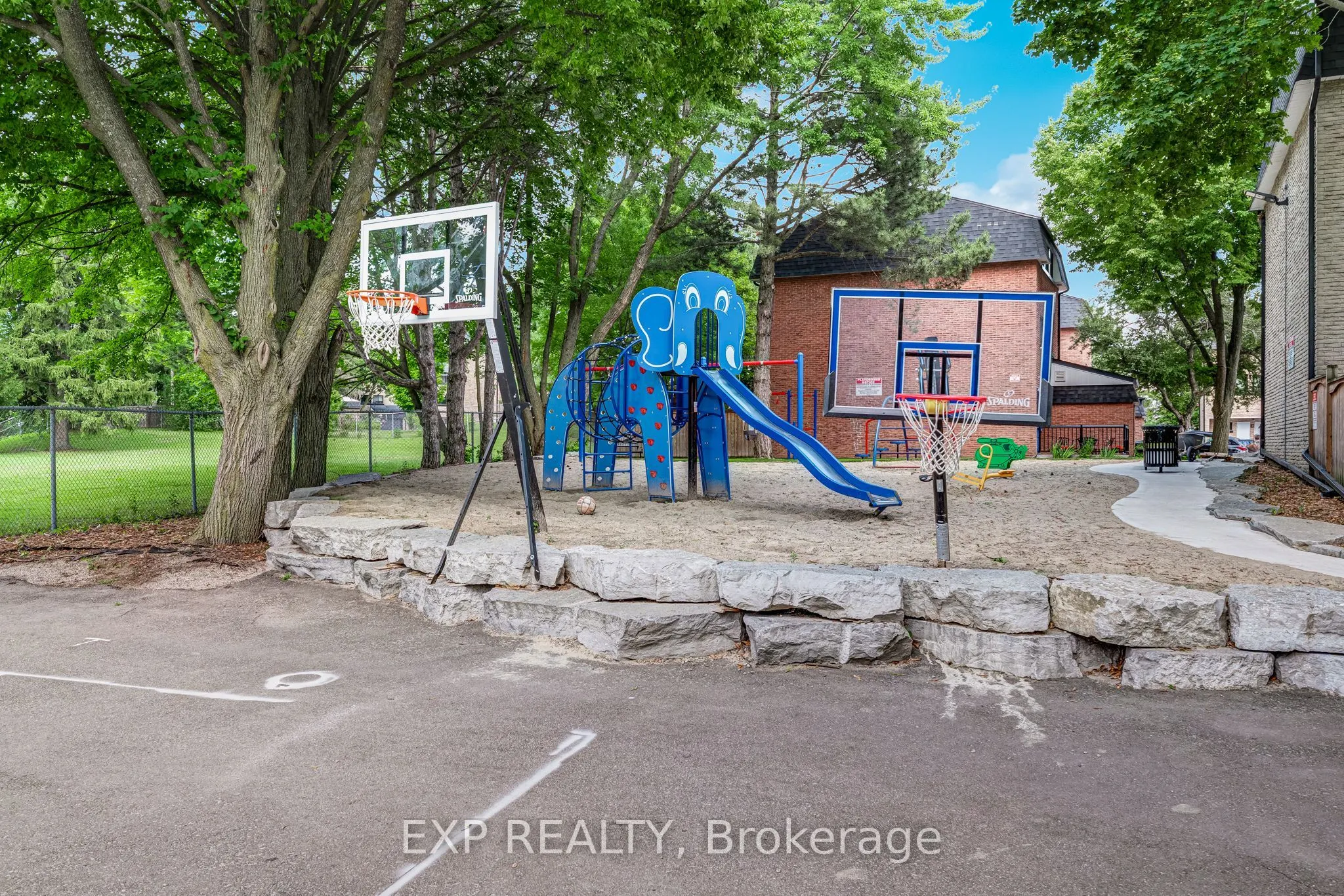 6 Poplar Crescent #31
