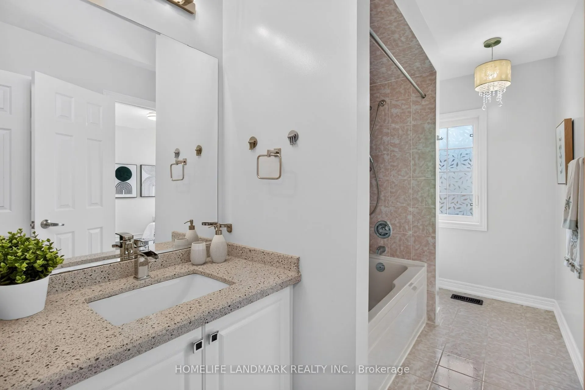 75 Estrella Crescent