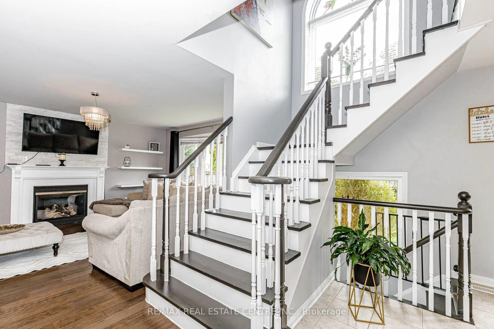 12 Dunning Drive