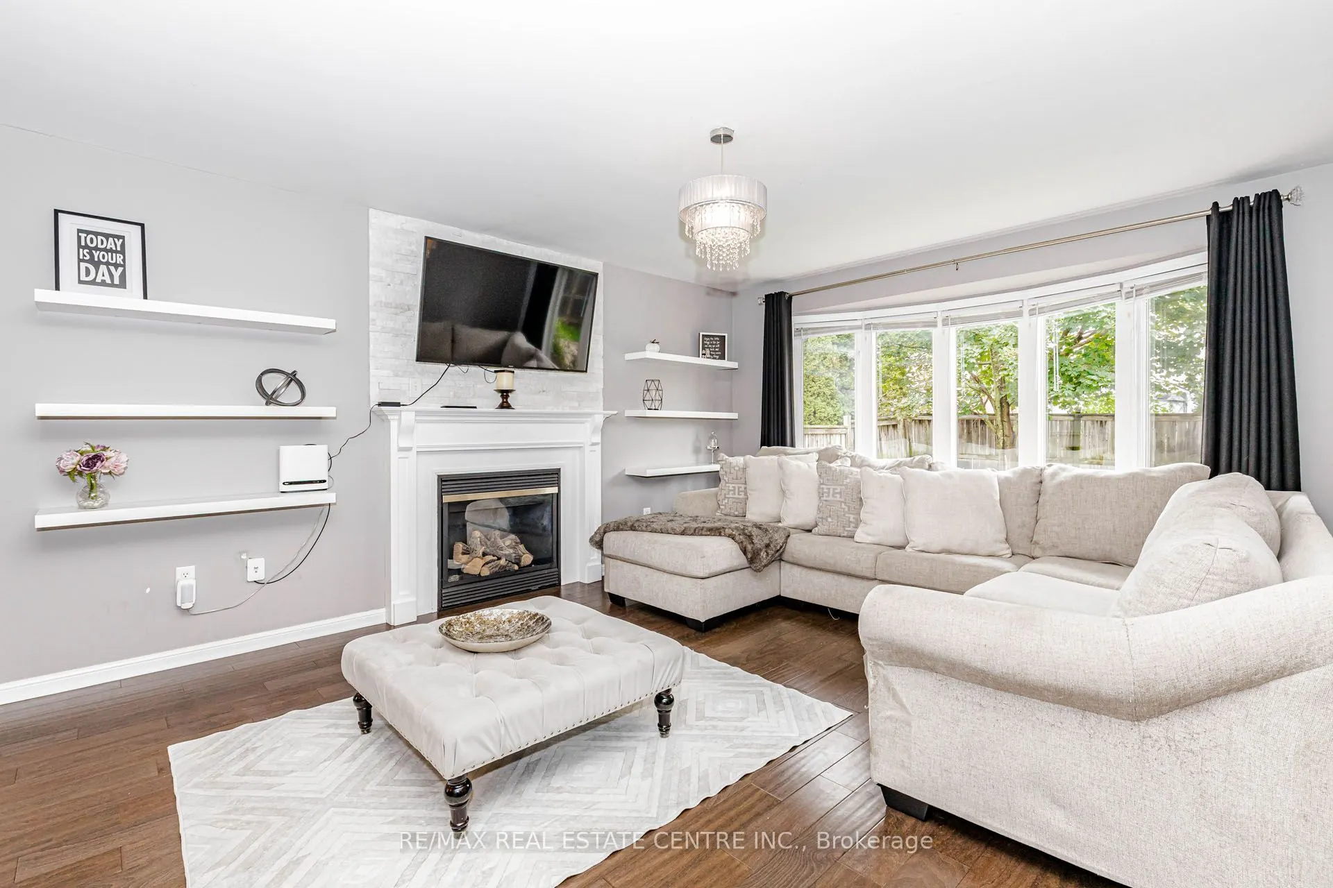 12 Dunning Drive