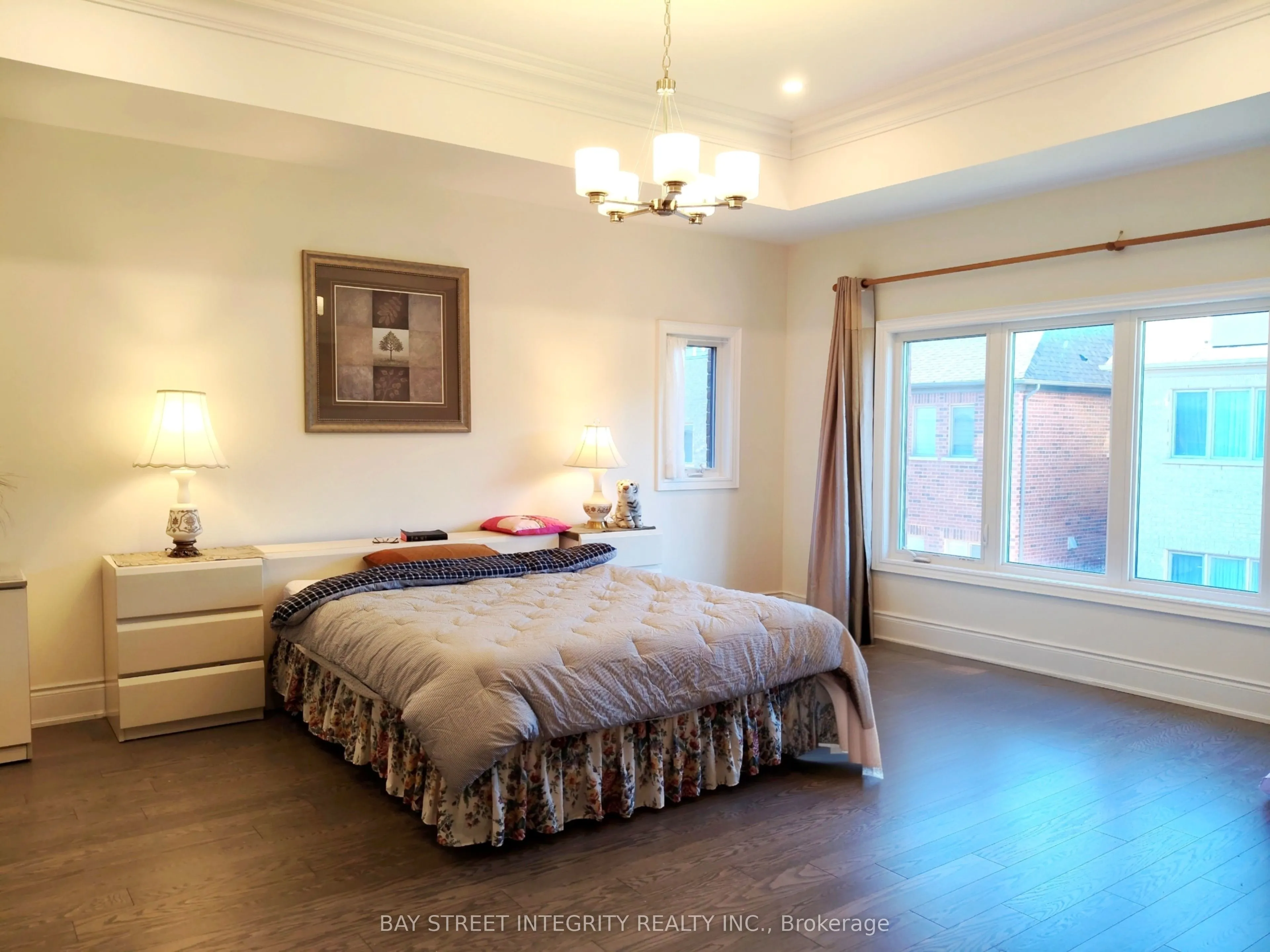 211 Hillsview Drive