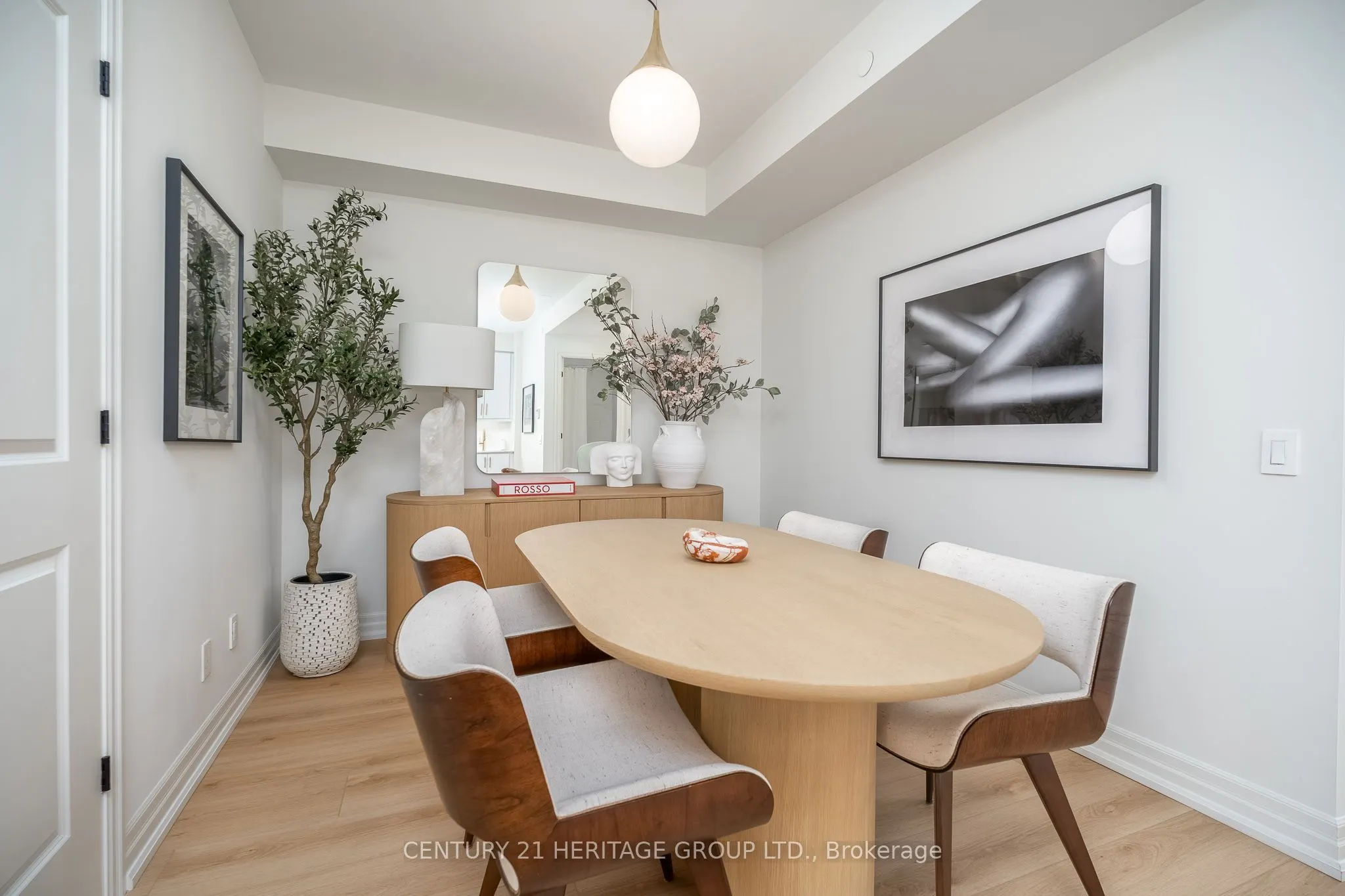9075 Jane Street #1807
