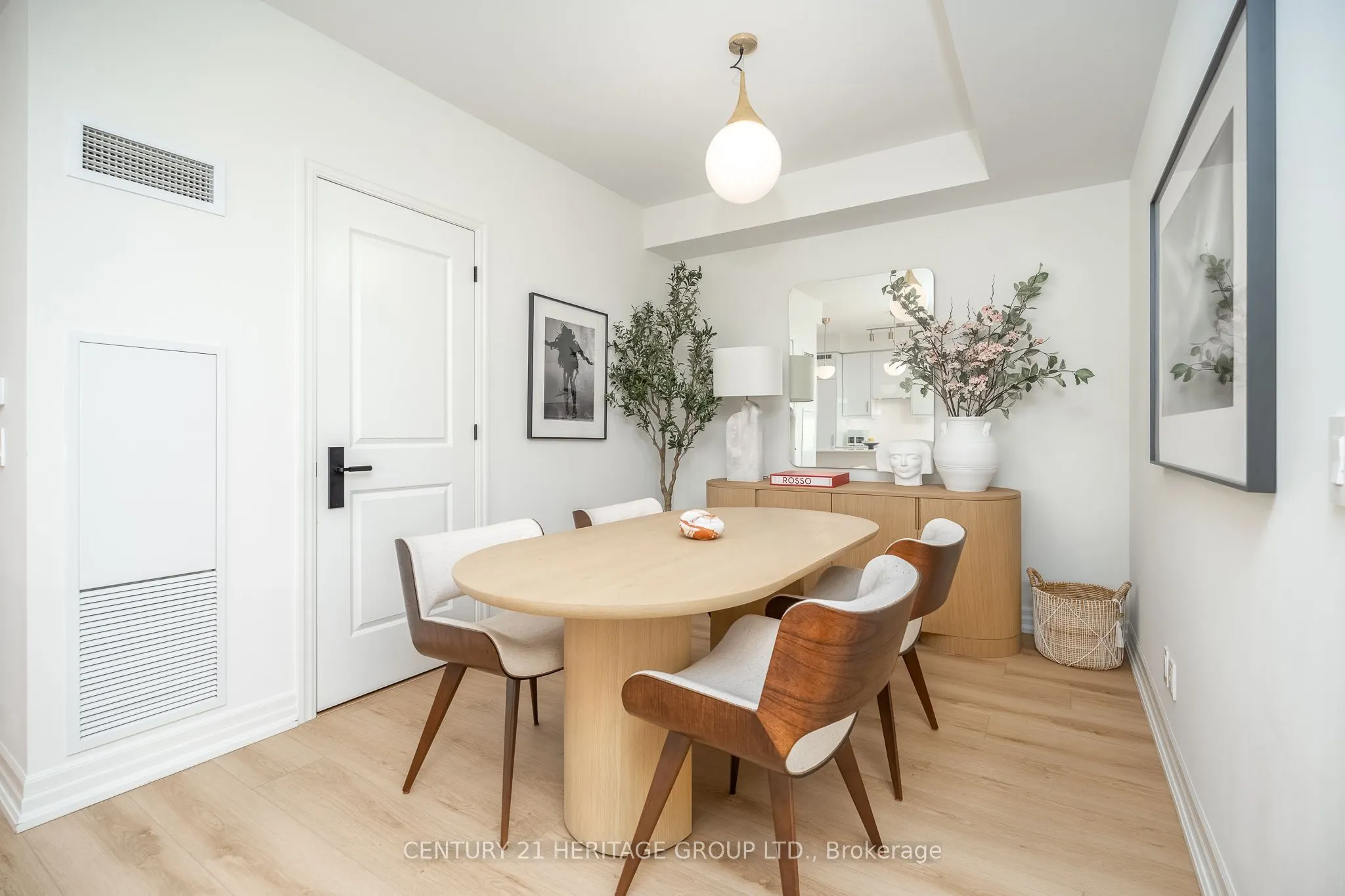 9075 Jane Street #1807