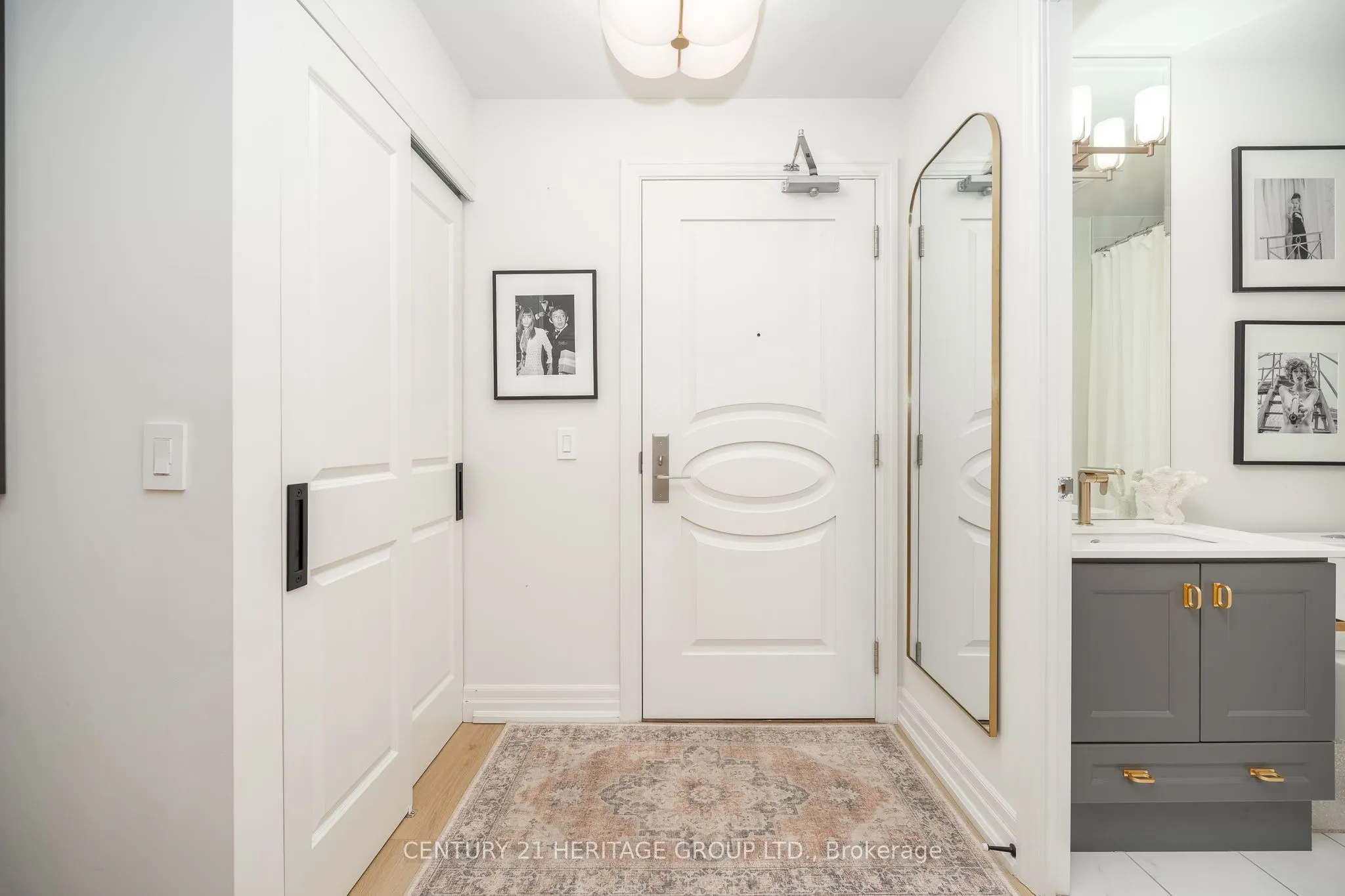 9075 Jane Street #1807