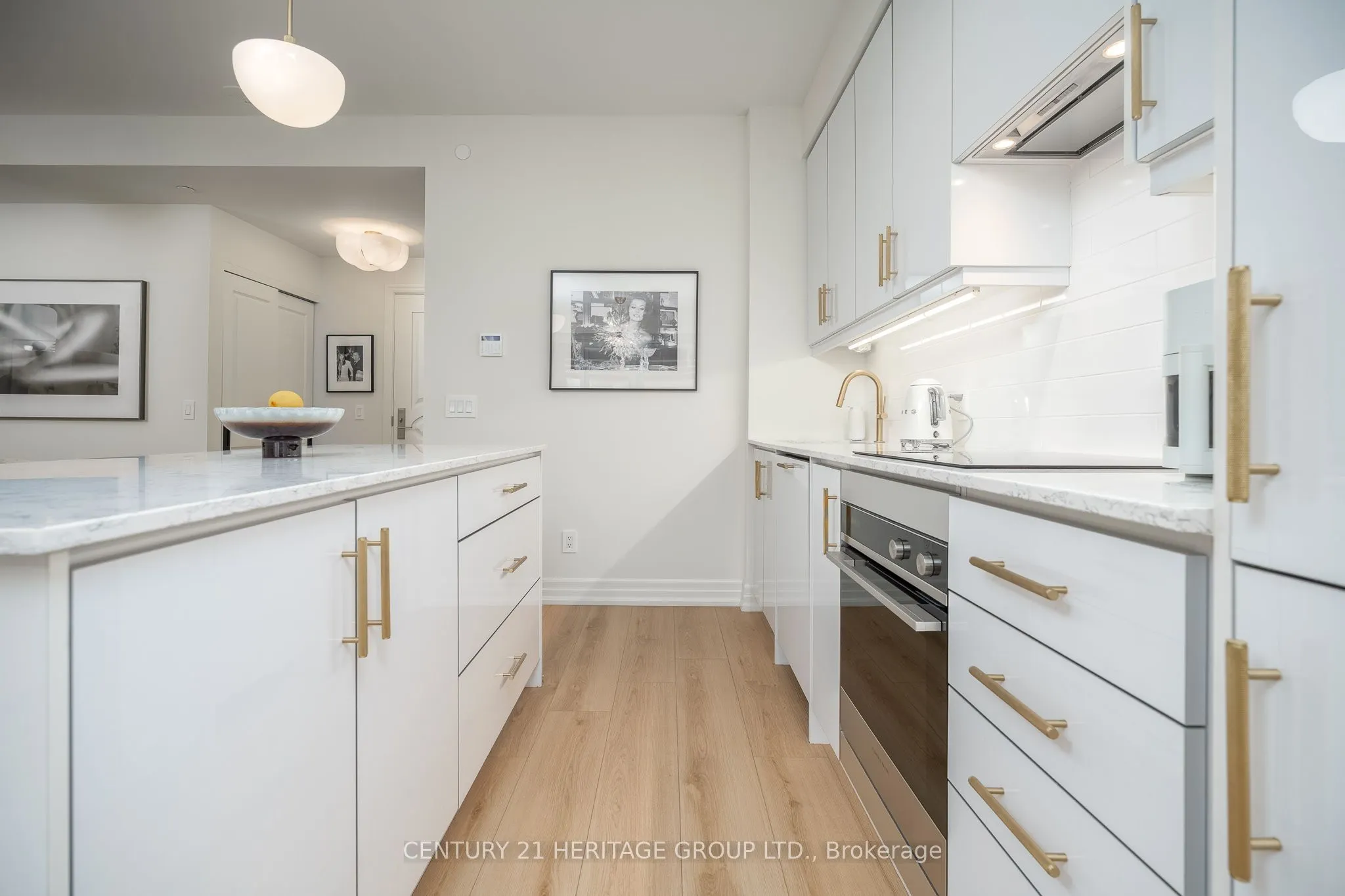 9075 Jane Street #1807