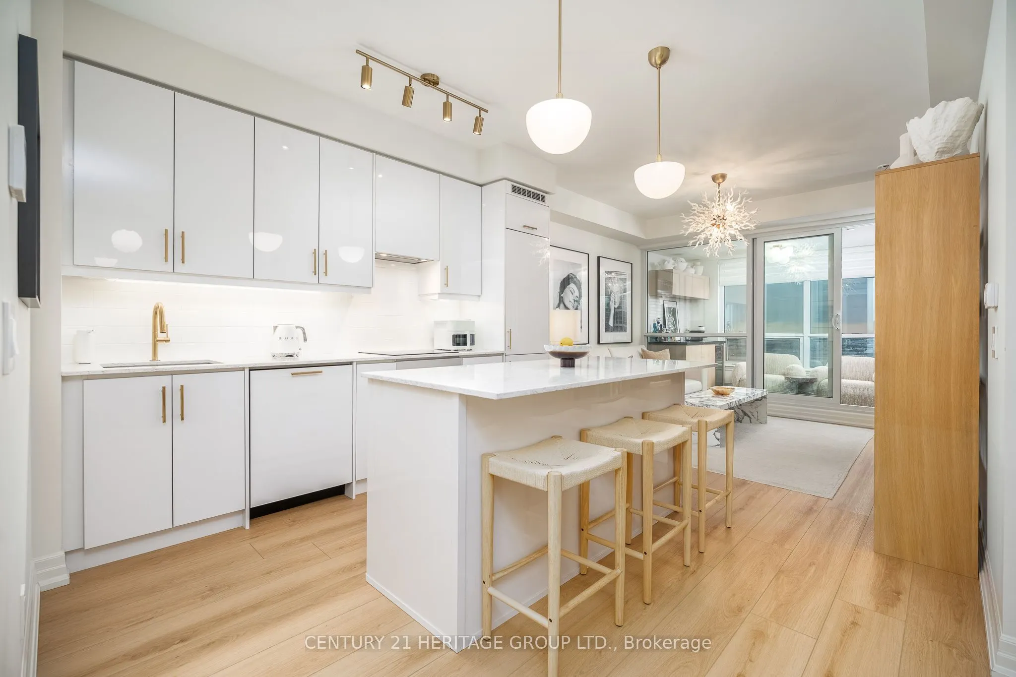 9075 Jane Street #1807