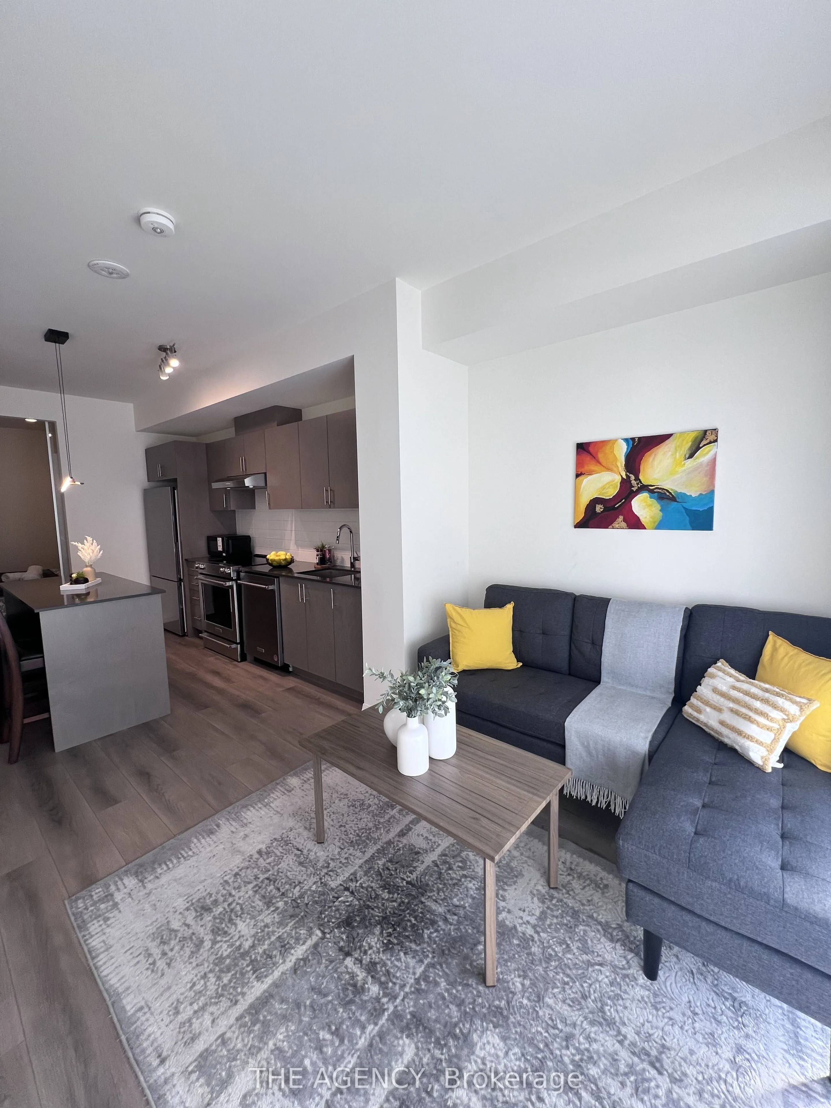 8960 Jane Street E #1402