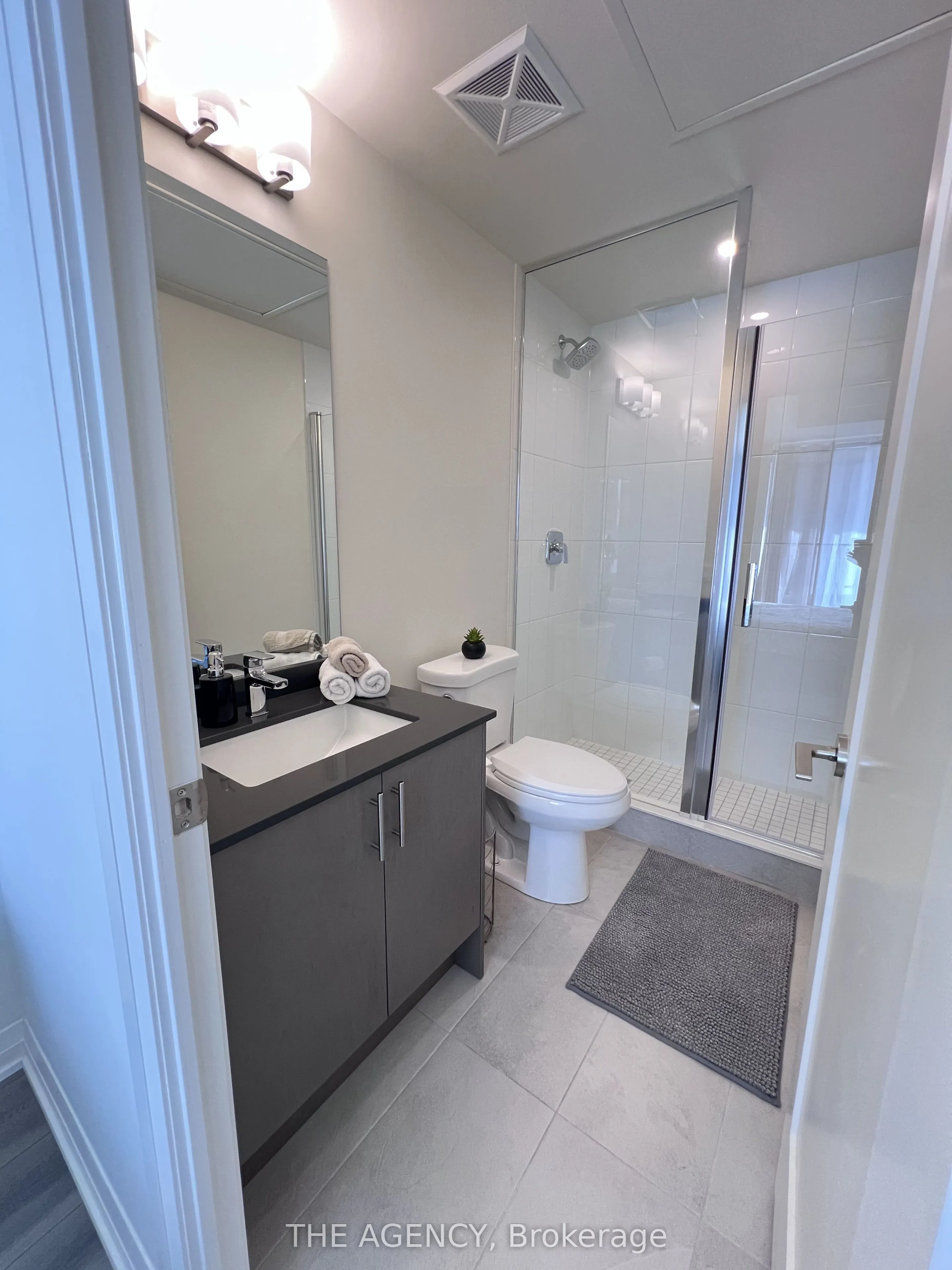 8960 Jane Street E #1402