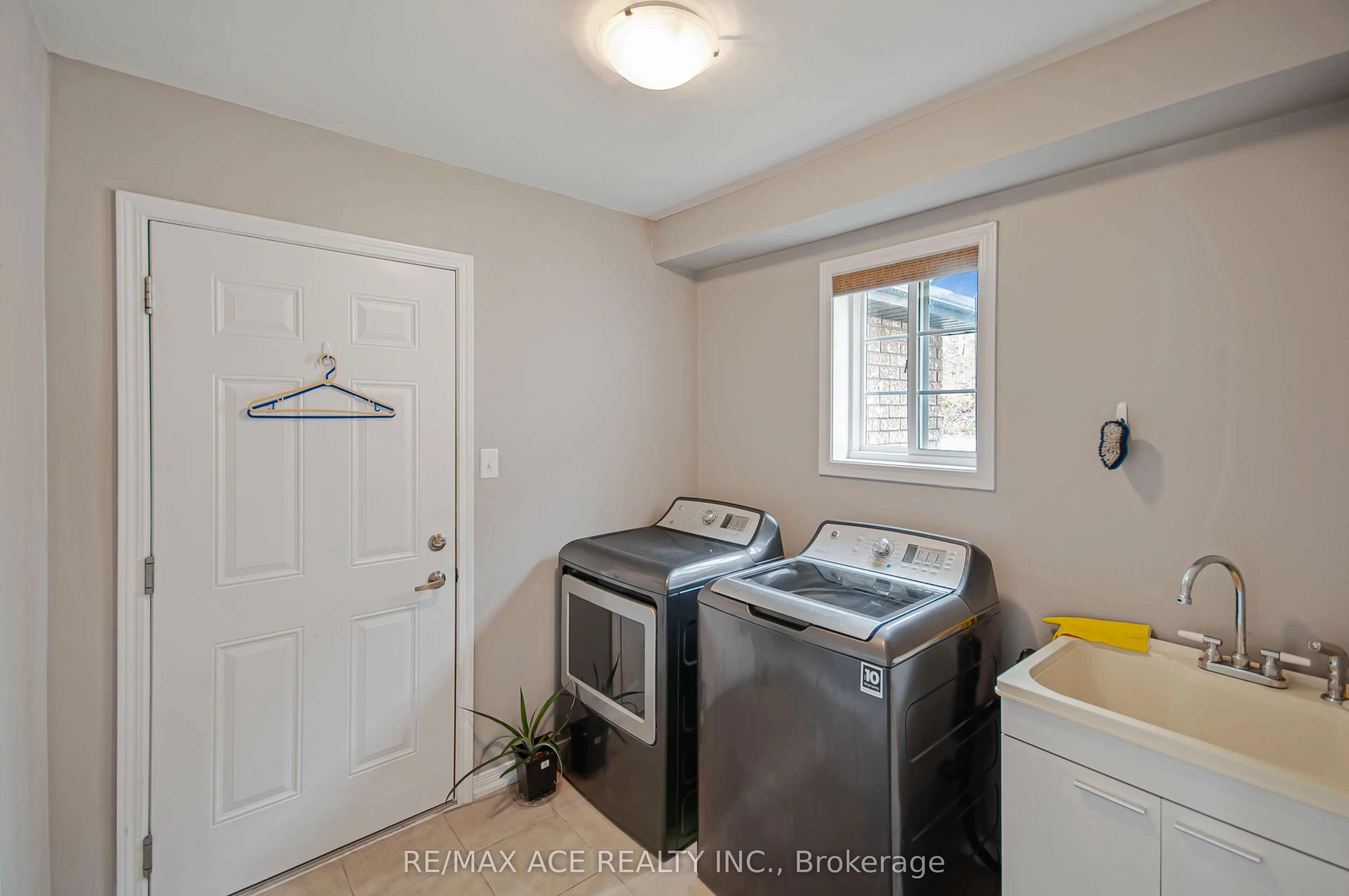 2166 Taggart Court