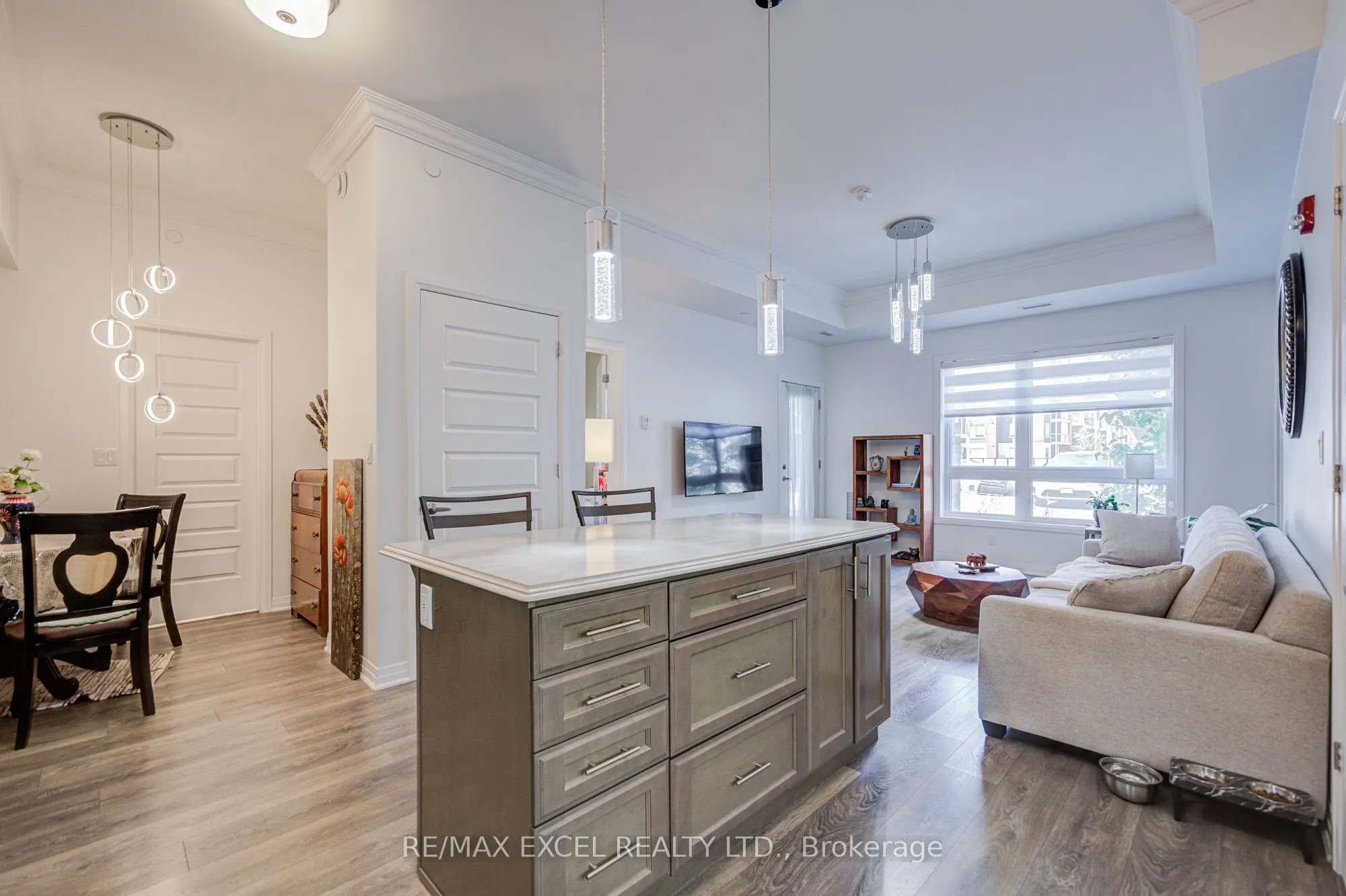 2 Adam Sellers Street #103