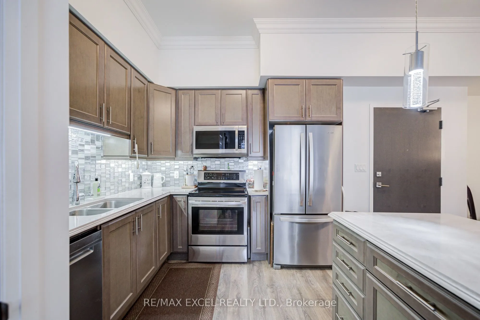2 Adam Sellers Street #103