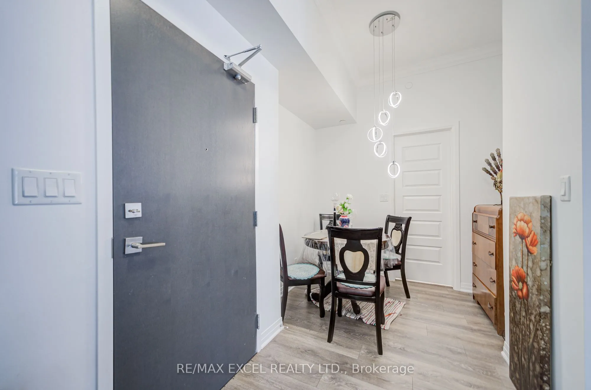 2 Adam Sellers Street #103