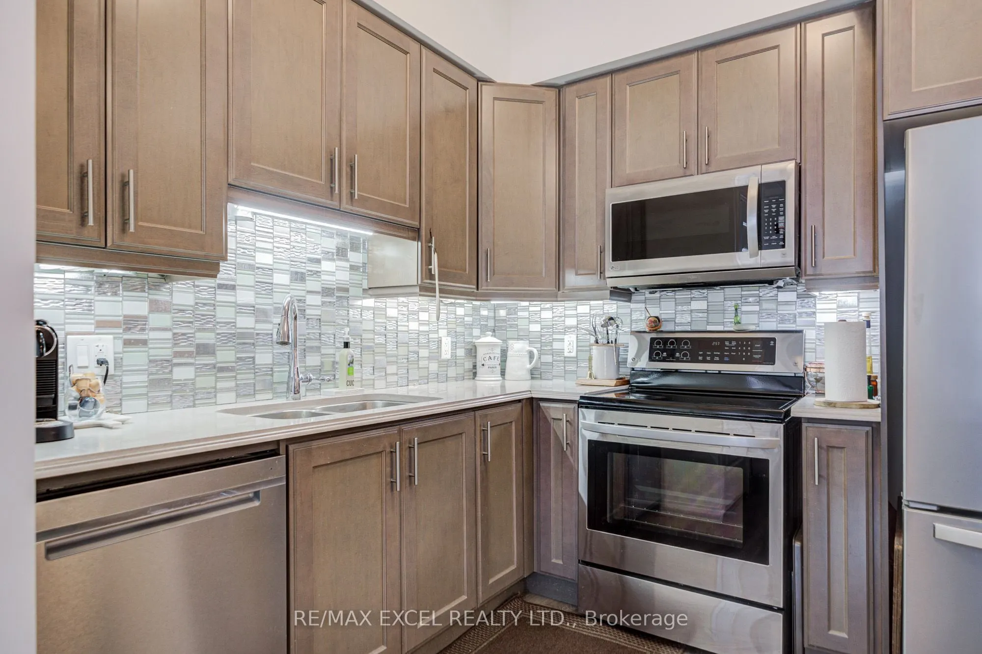 2 Adam Sellers Street #103