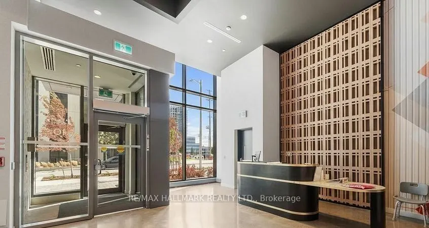 10 Abeja Street #1719