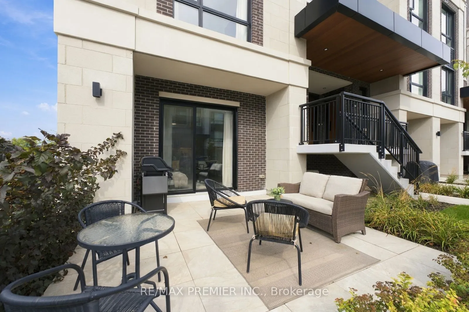 8 Walder Lane #102