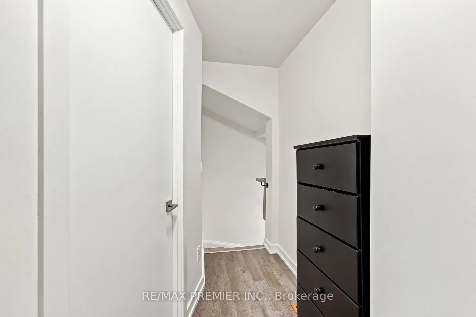 8 Walder Lane #102