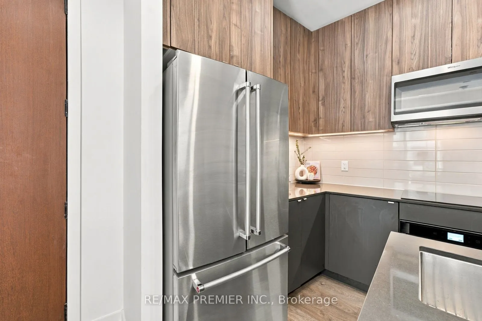 8 Walder Lane #102