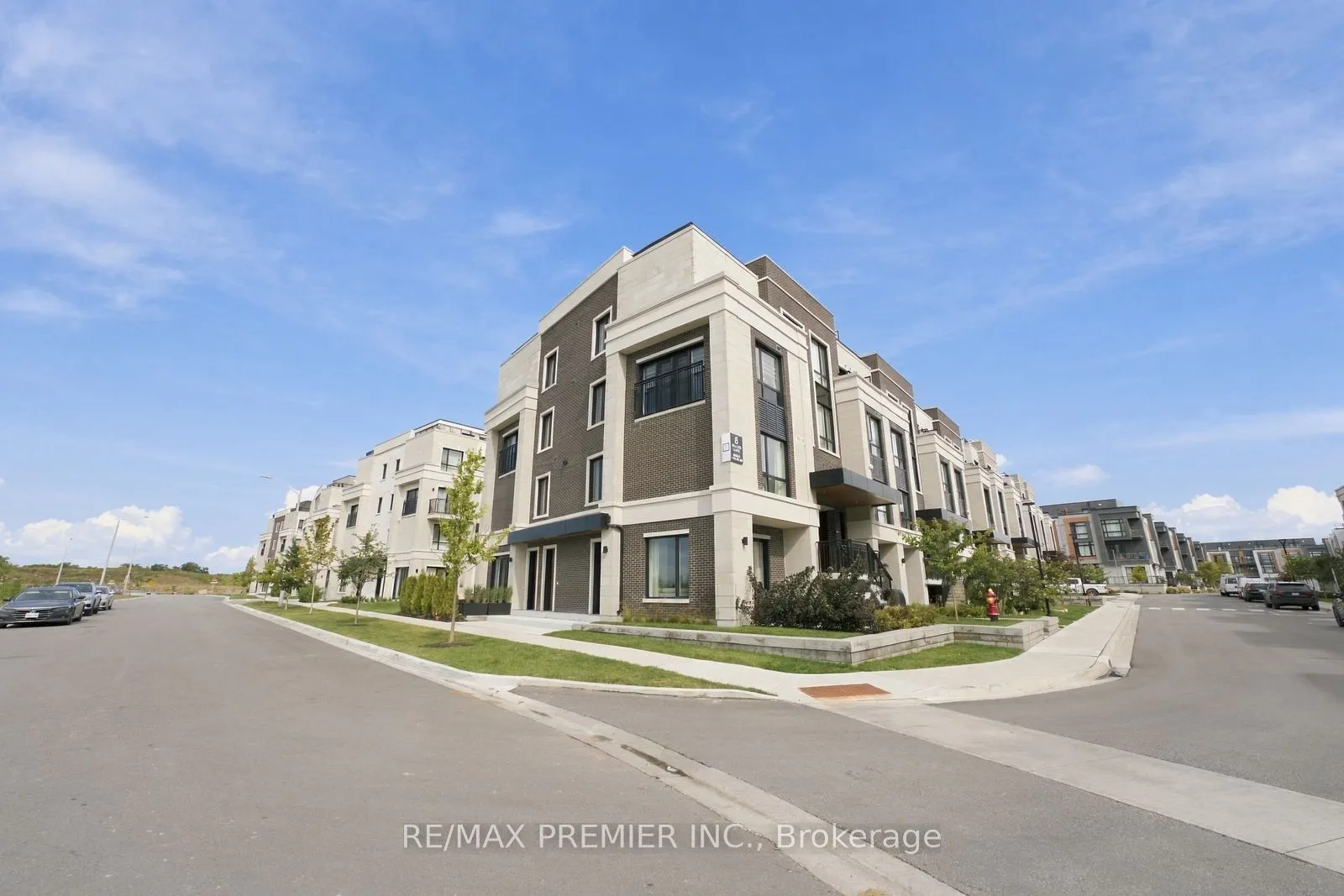8 Walder Lane #102