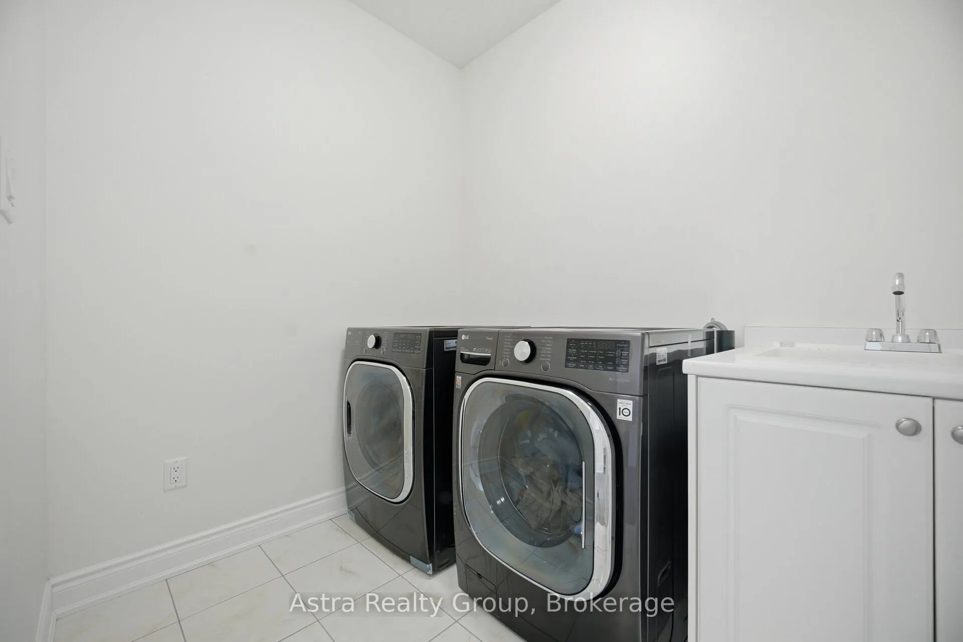 152 Stormont Trail