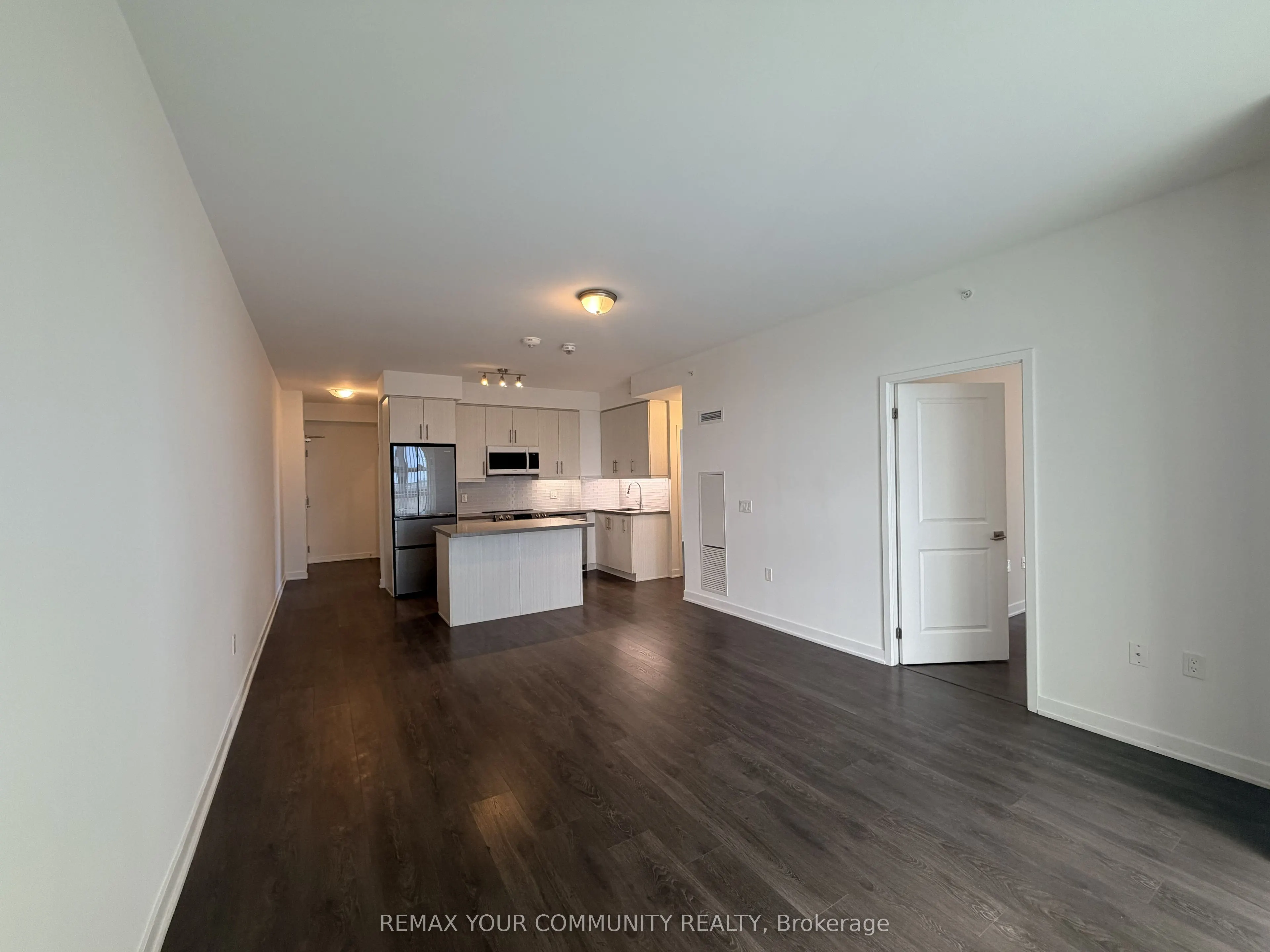 75 Oneida Crescent #1809