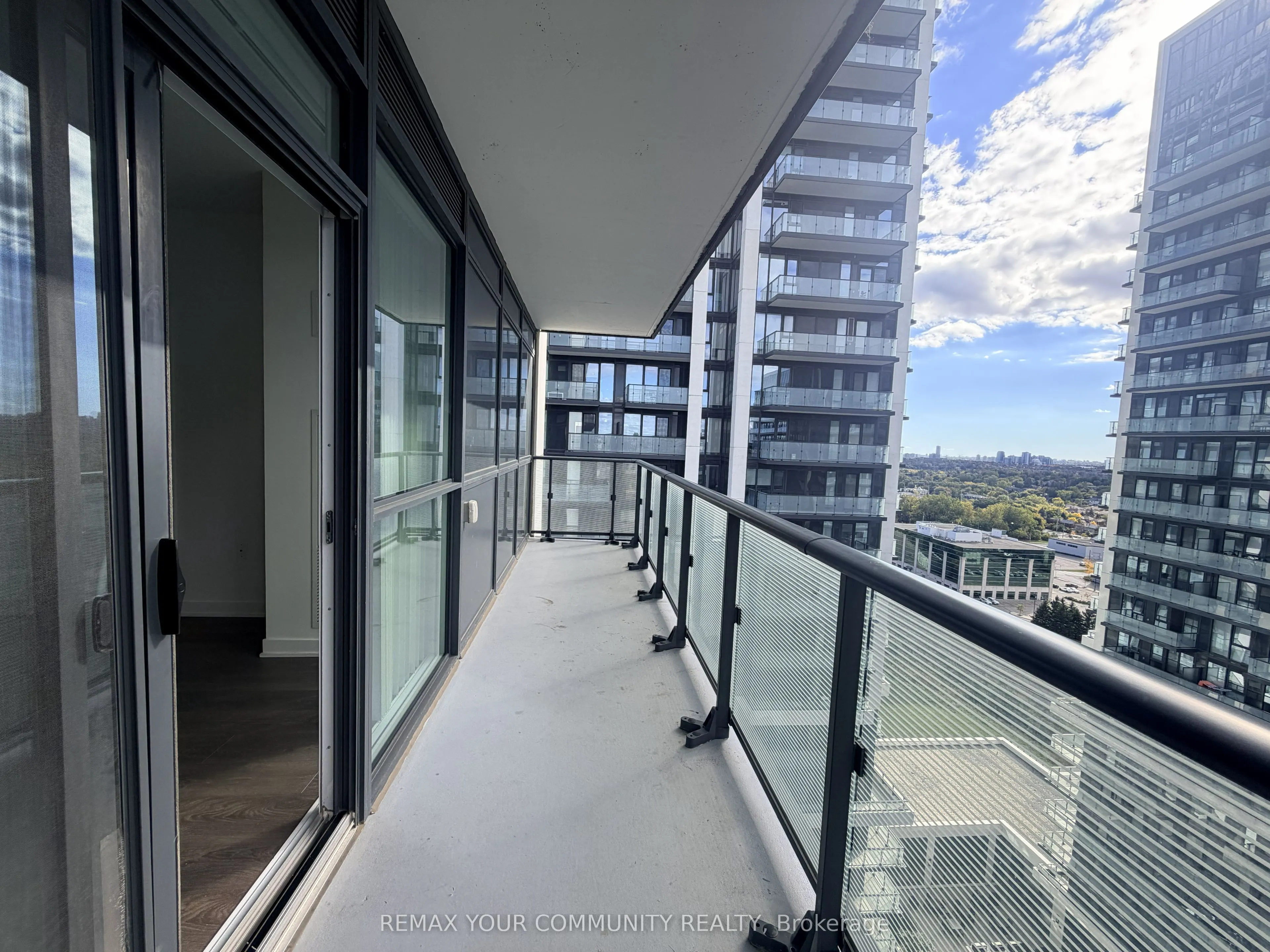 75 Oneida Crescent #1809