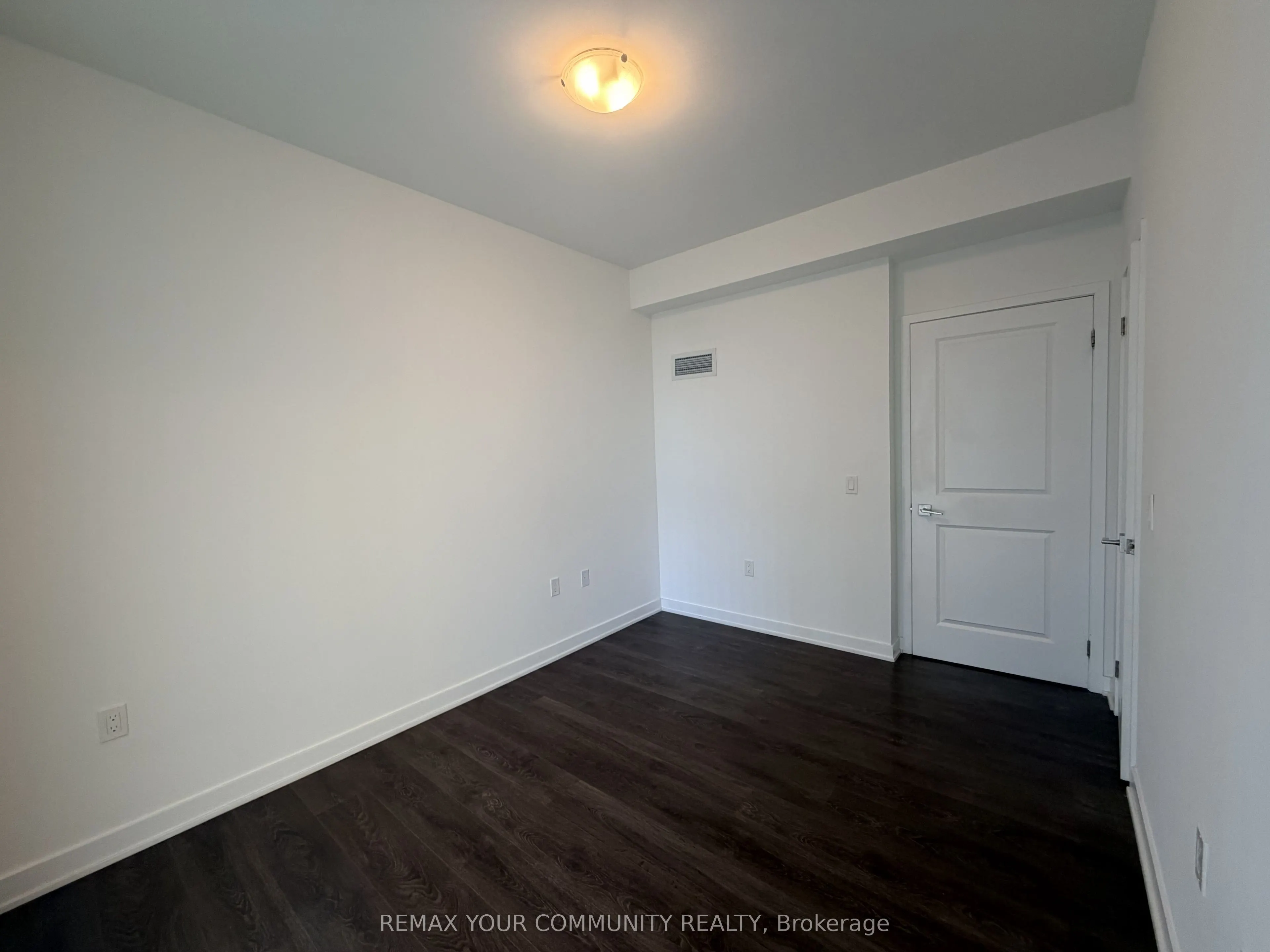 75 Oneida Crescent #1809