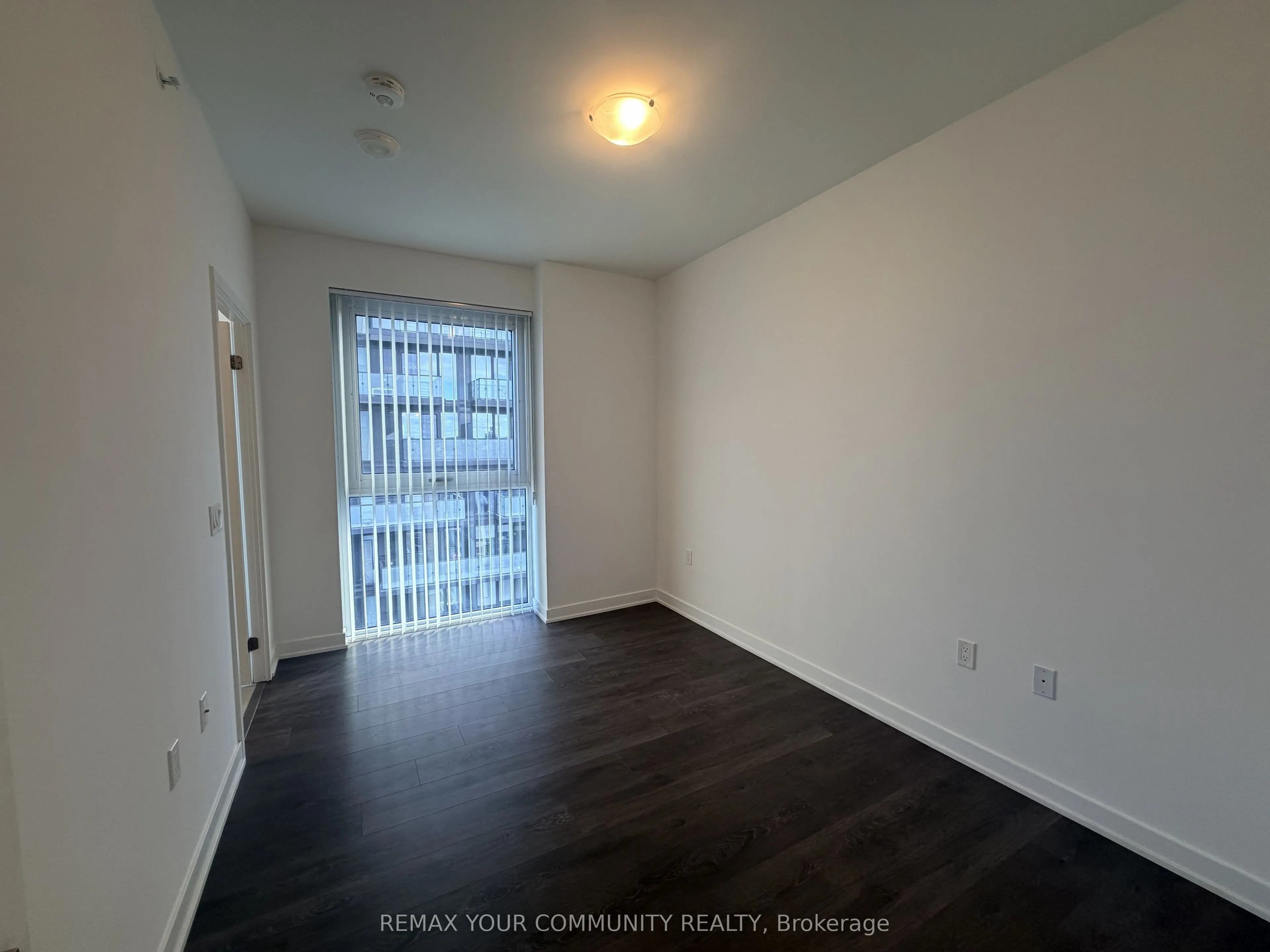 75 Oneida Crescent #1809