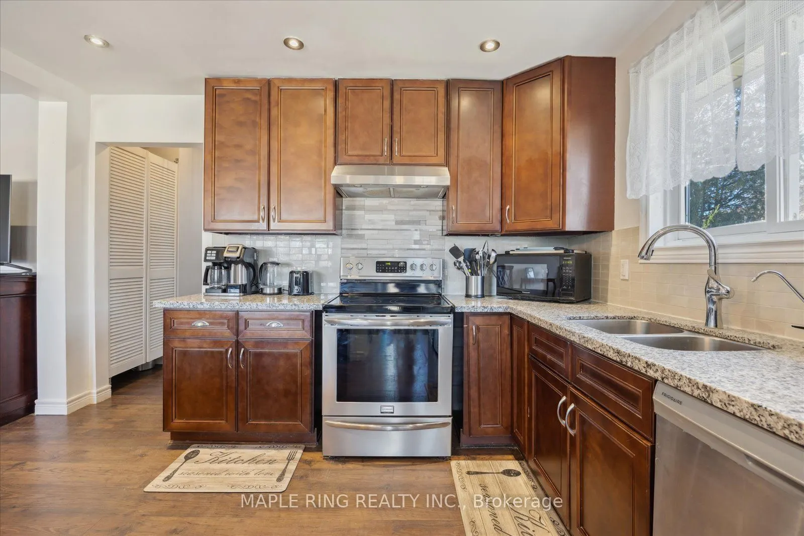 27 Jamieson Drive